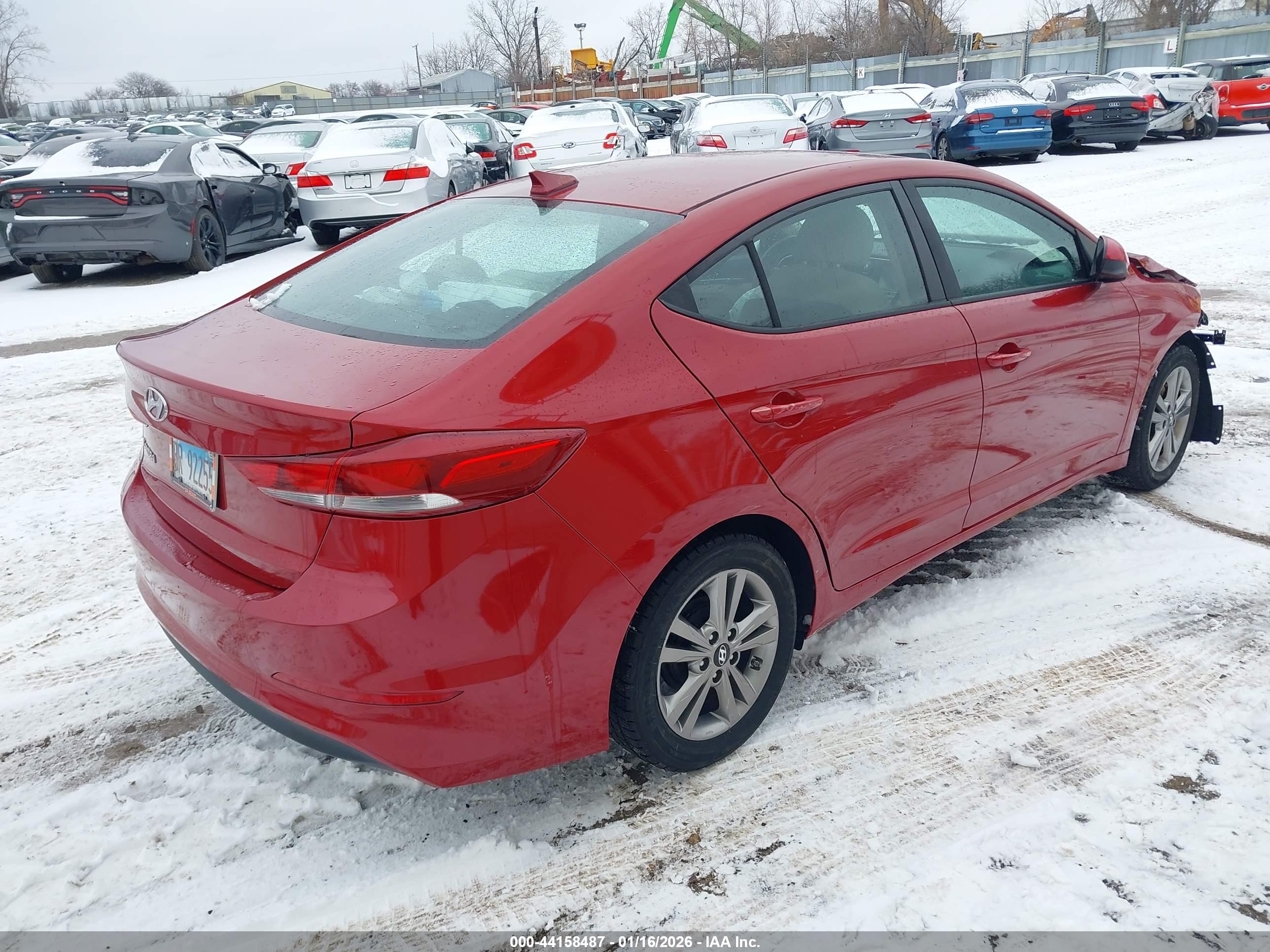 HYUNDAI ELANTRA image 4
