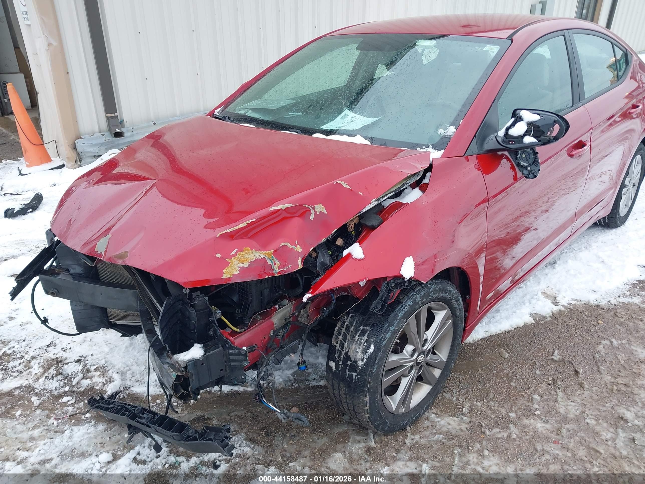 HYUNDAI ELANTRA image 6