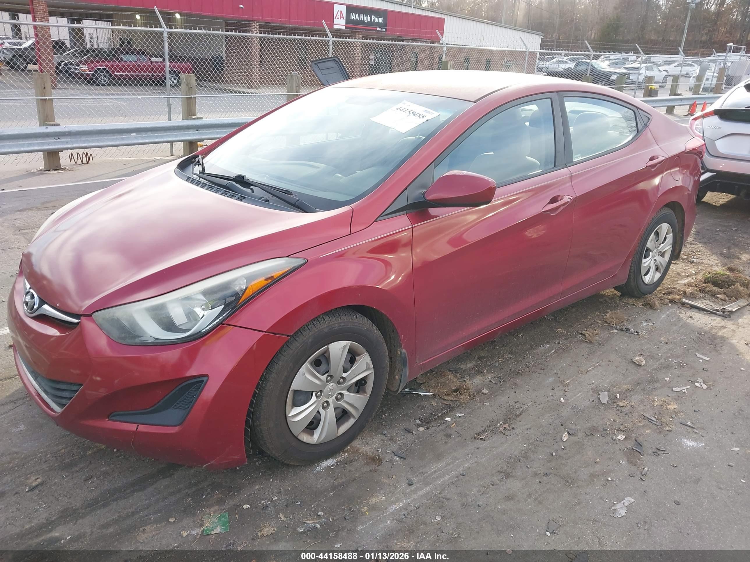 HYUNDAI ELANTRA image 2