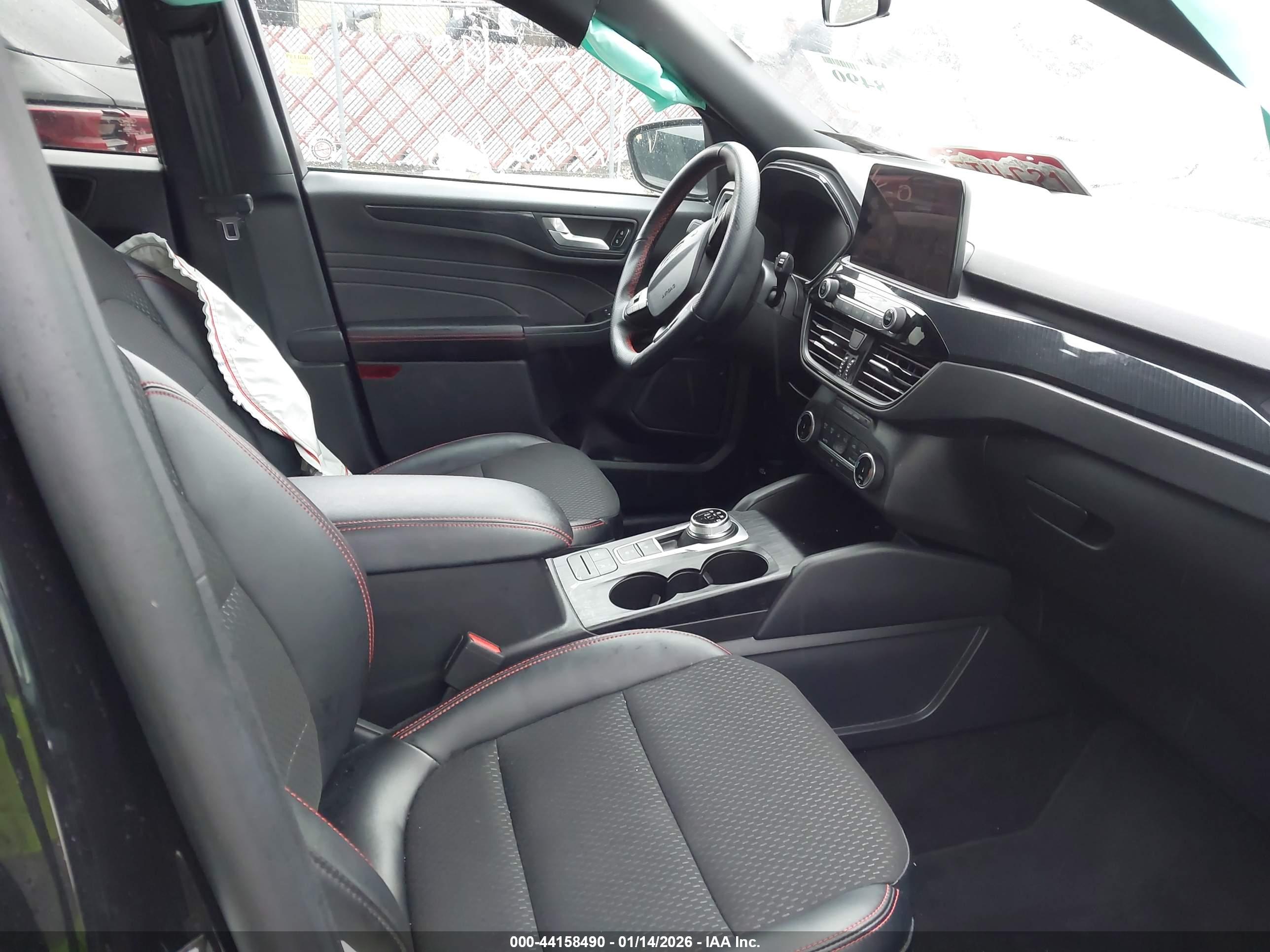 FORD ESCAPE image 5