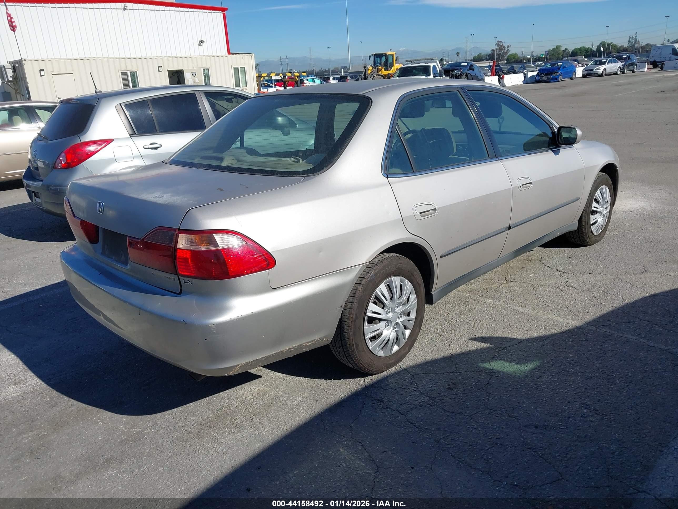 HONDA ACCORD image 4