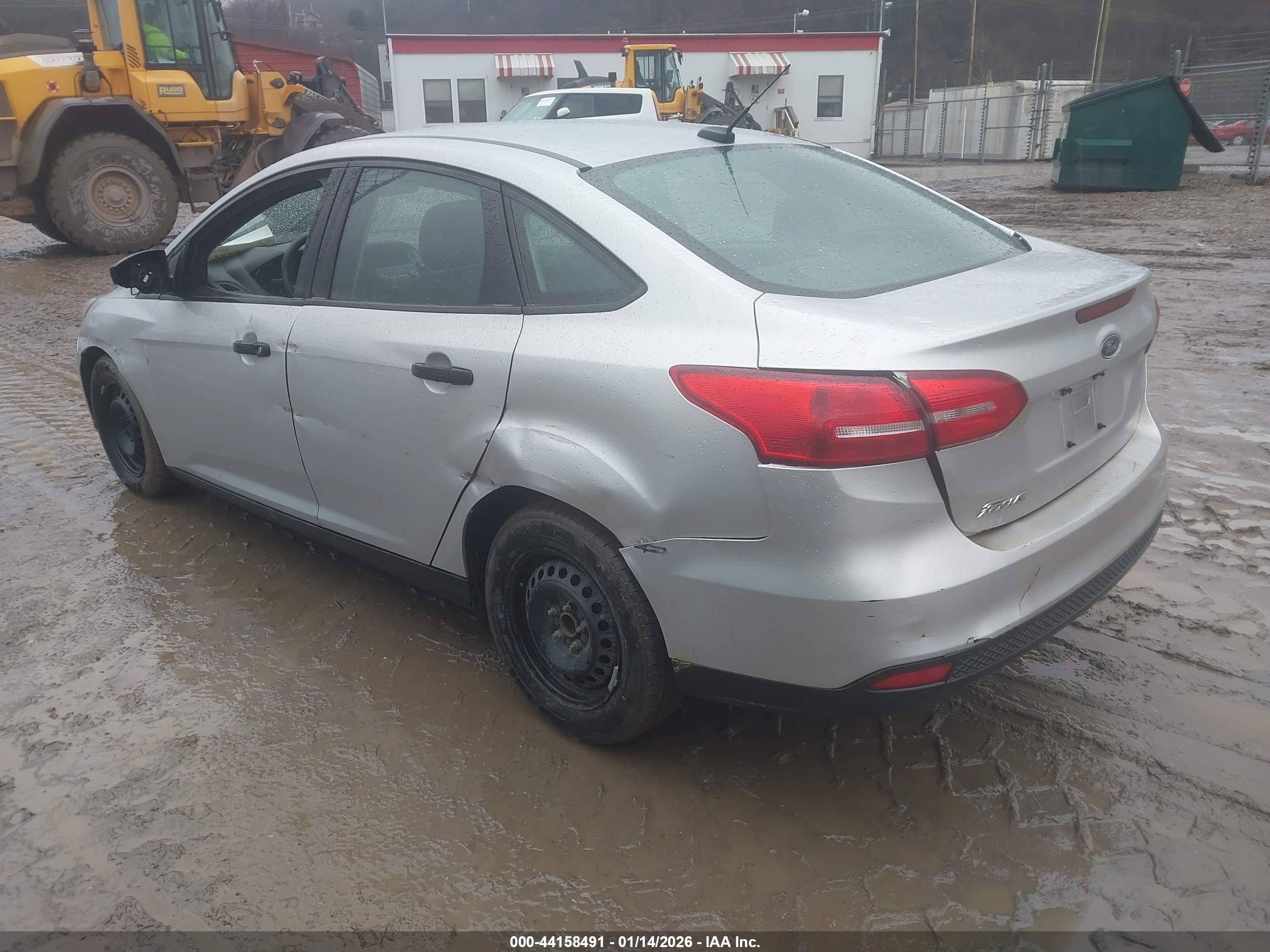 FORD FOCUS image 3