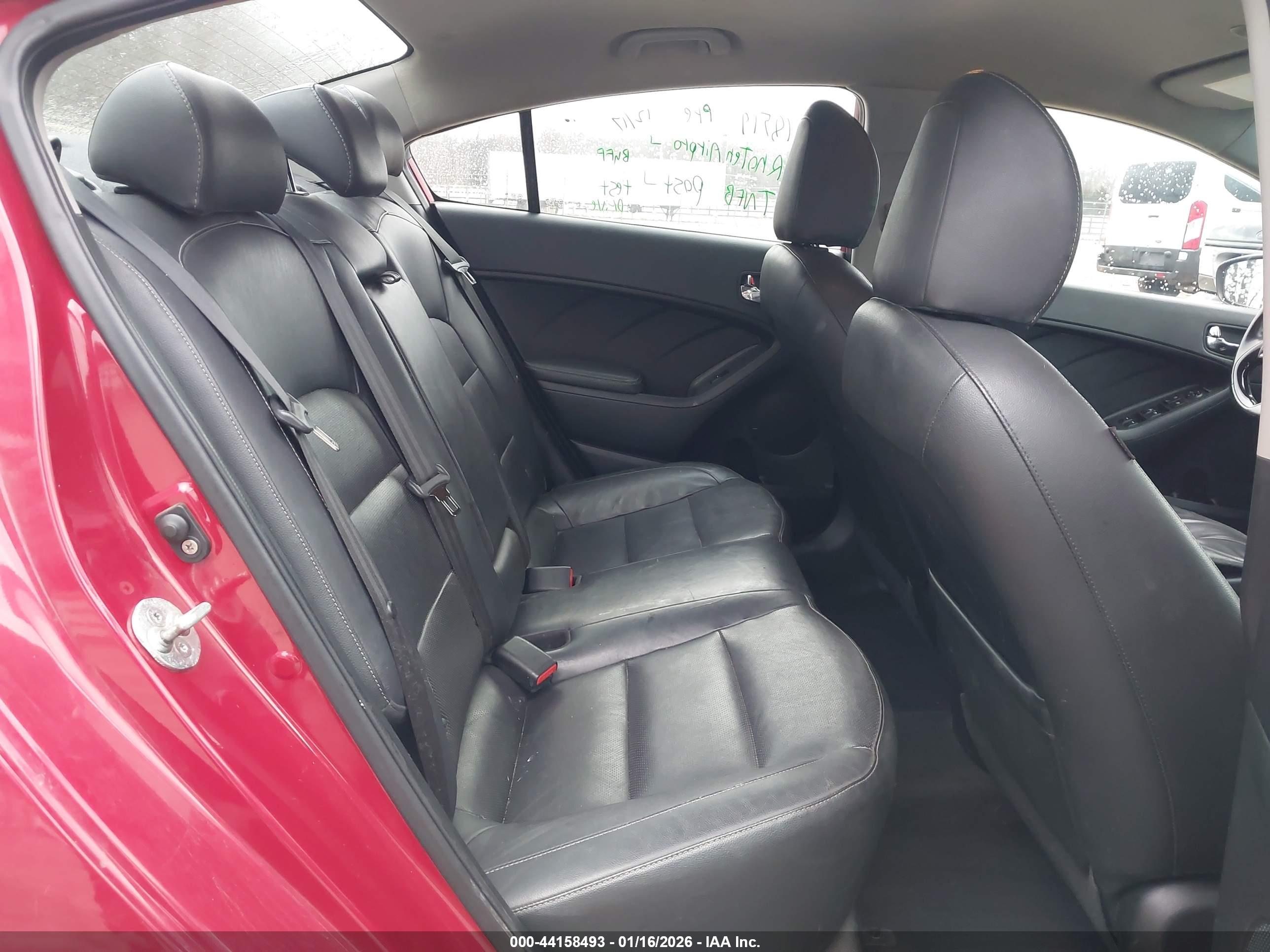 KIA FORTE image 8