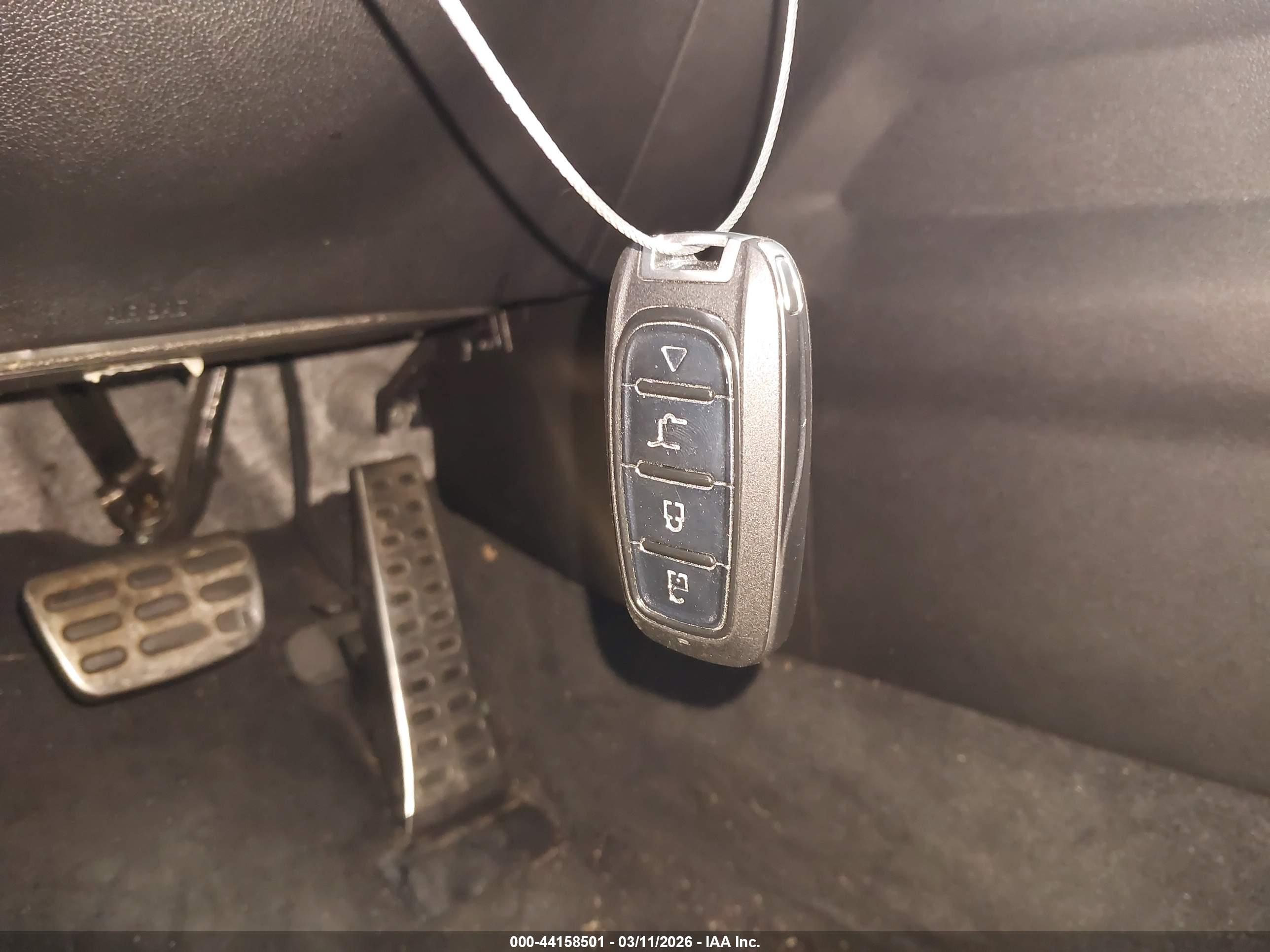 KIA SORENTO image 11