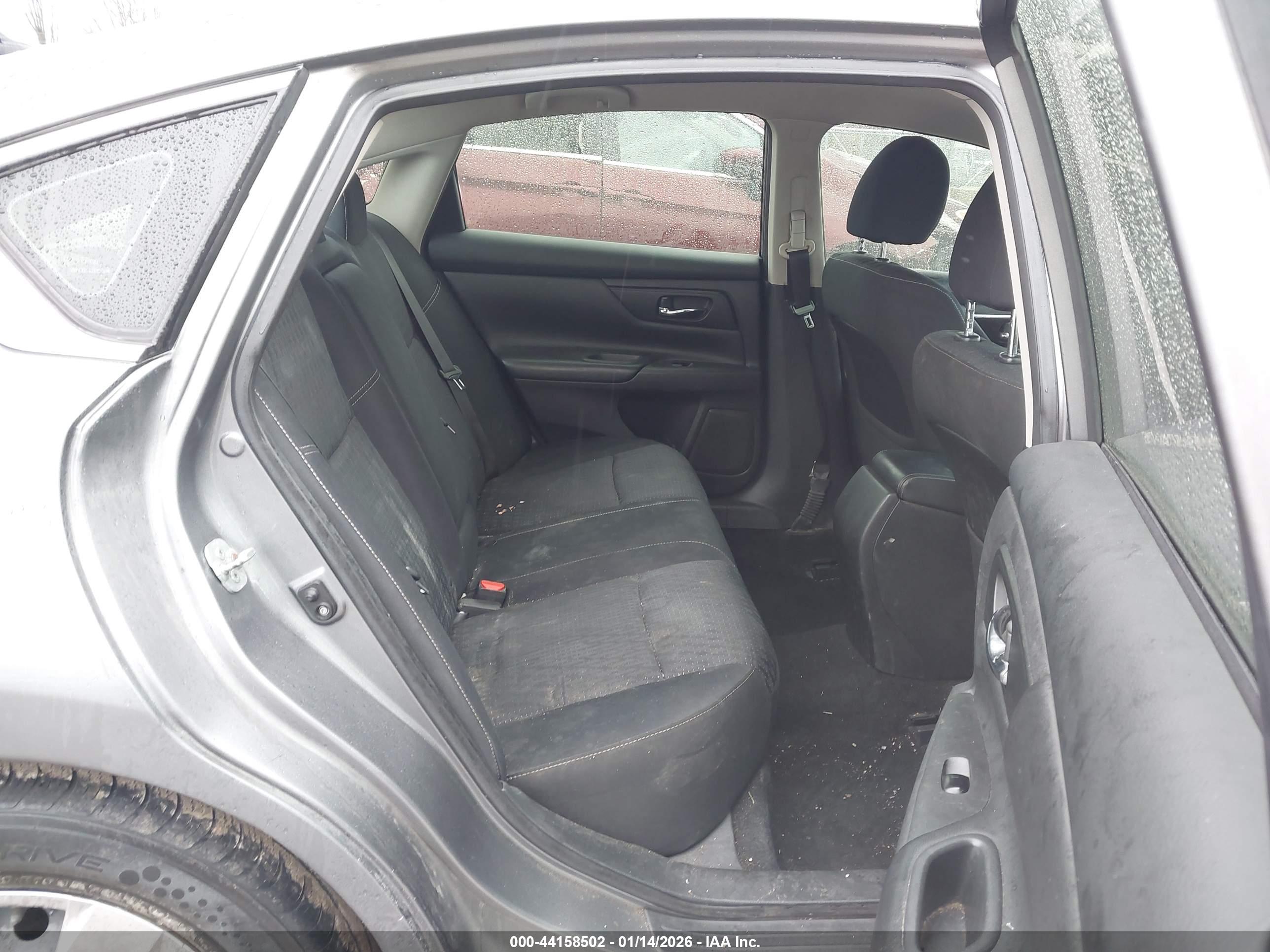 NISSAN ALTIMA image 8