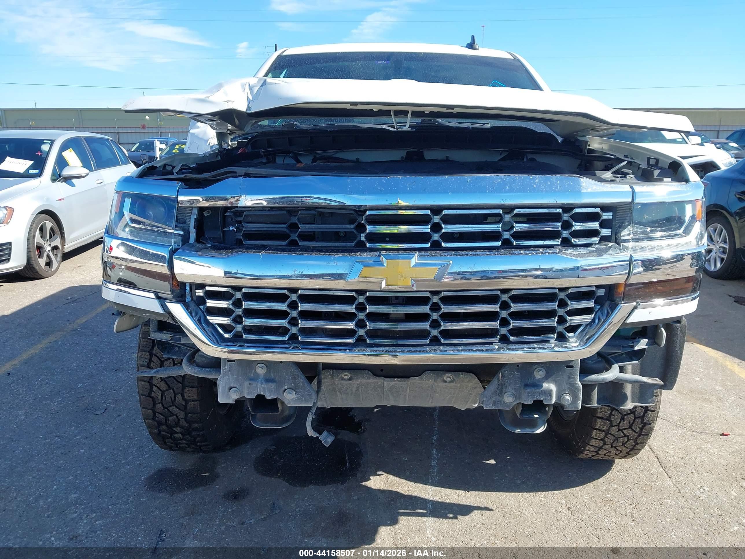 CHEVROLET SILVERADO image 6