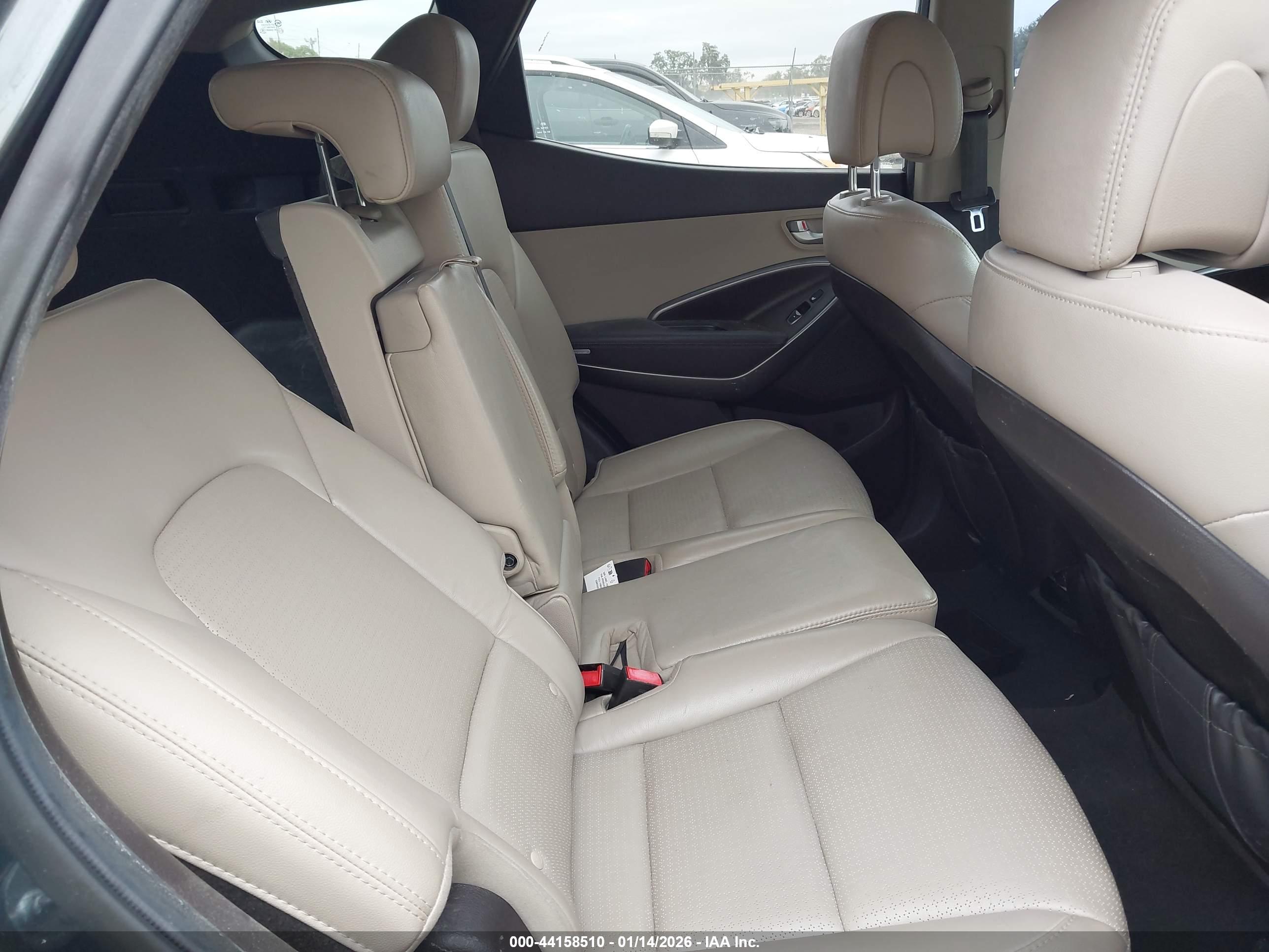 HYUNDAI SANTA image 8