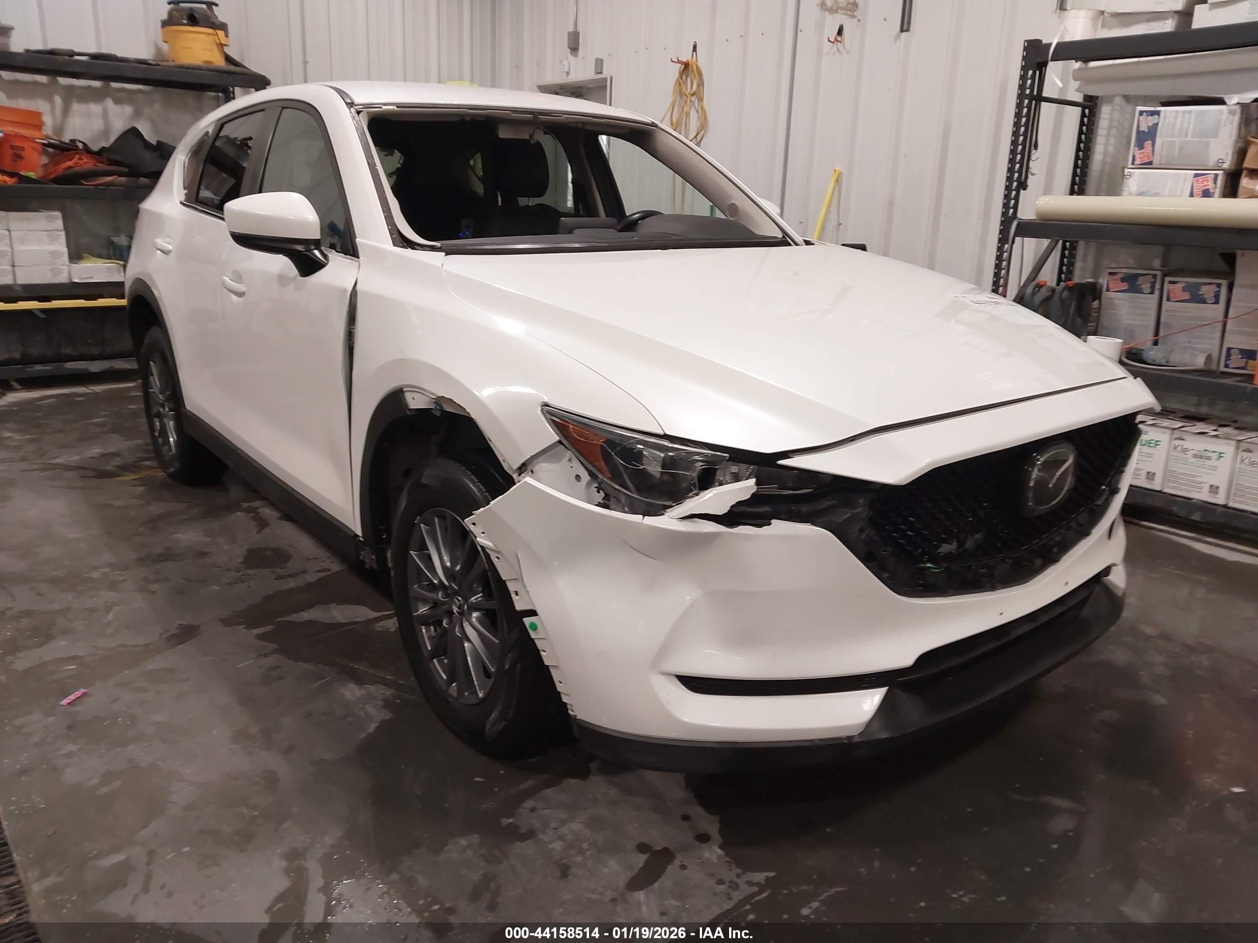 MAZDA CX-5 image 6