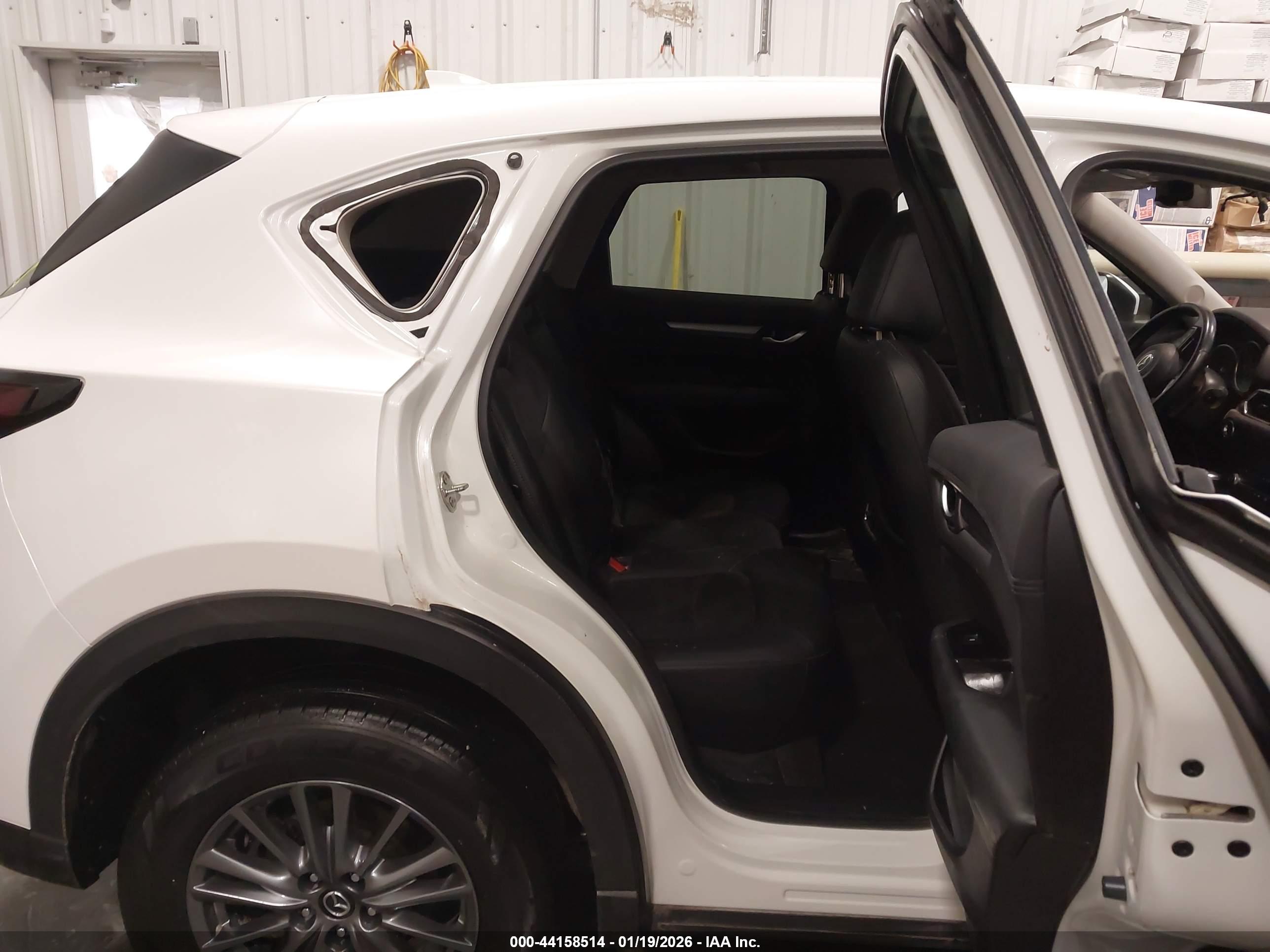 MAZDA CX-5 image 8