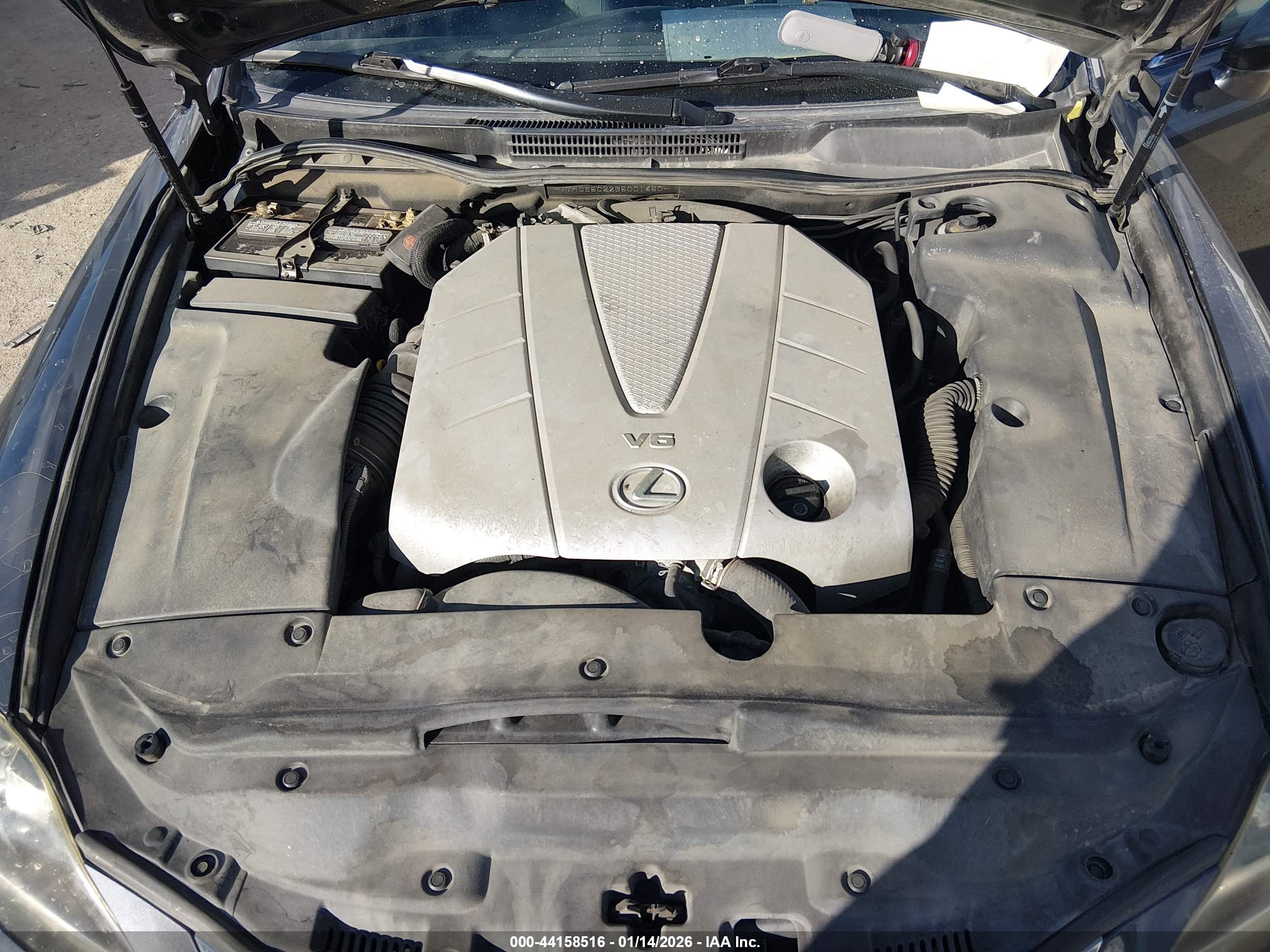 LEXUS IS image 10