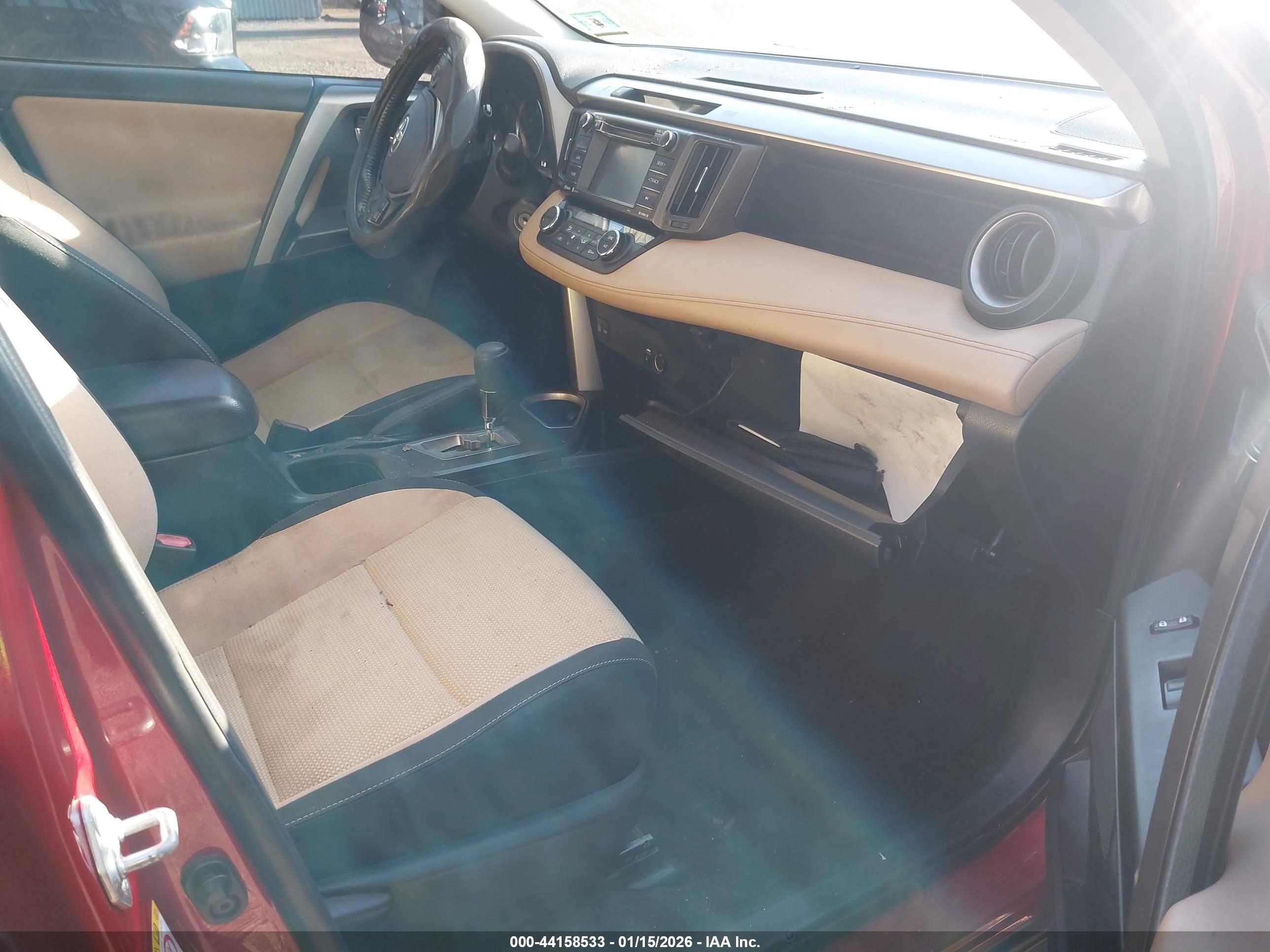 TOYOTA RAV4 image 5