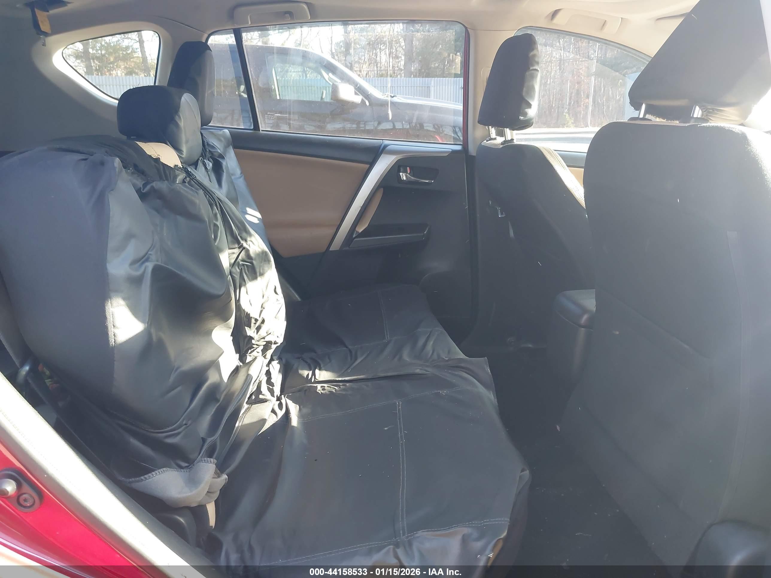 TOYOTA RAV4 image 8