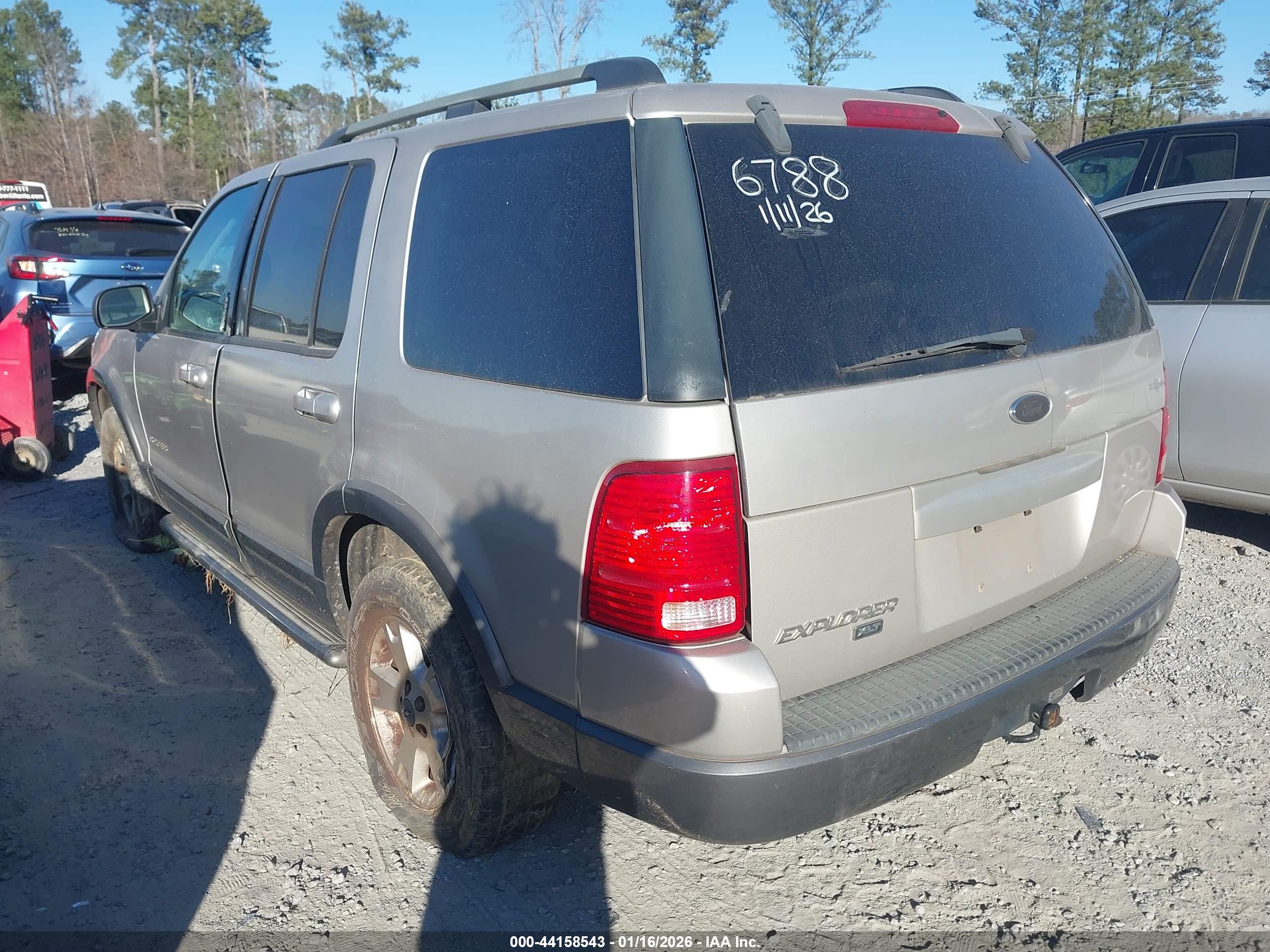 FORD EXPLORER image 3