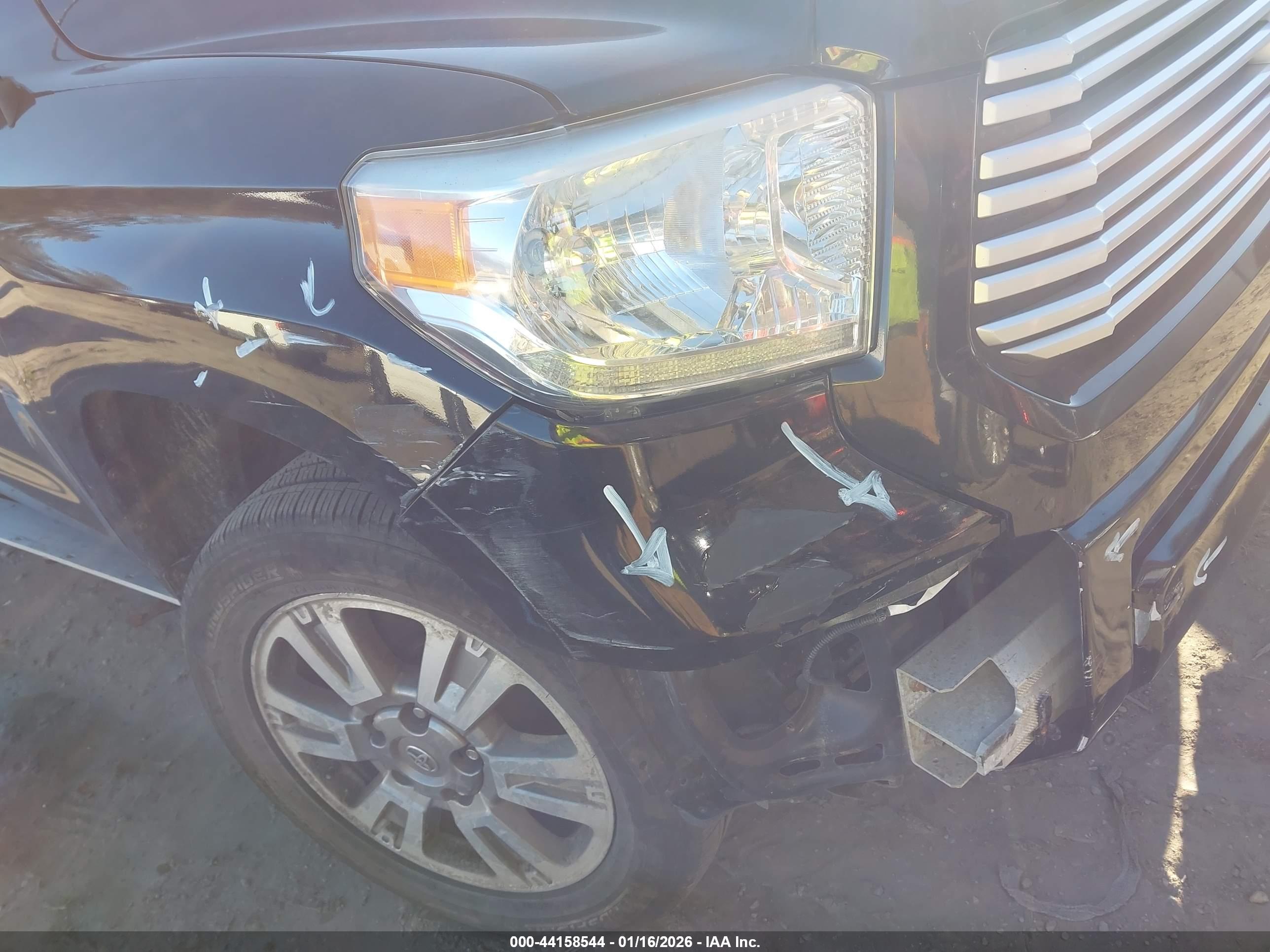 TOYOTA TUNDRA image 6