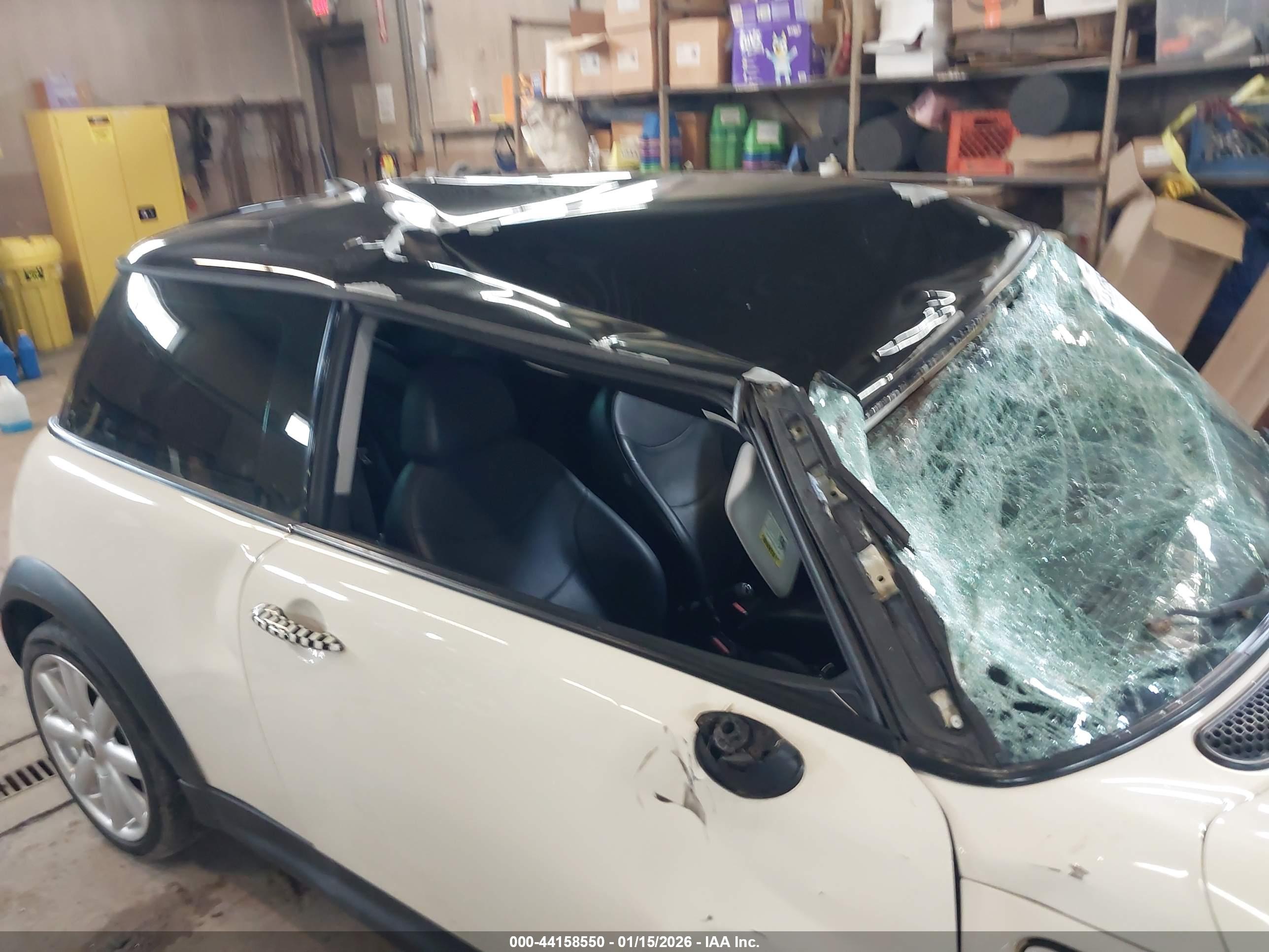 MINI COOPER image 6