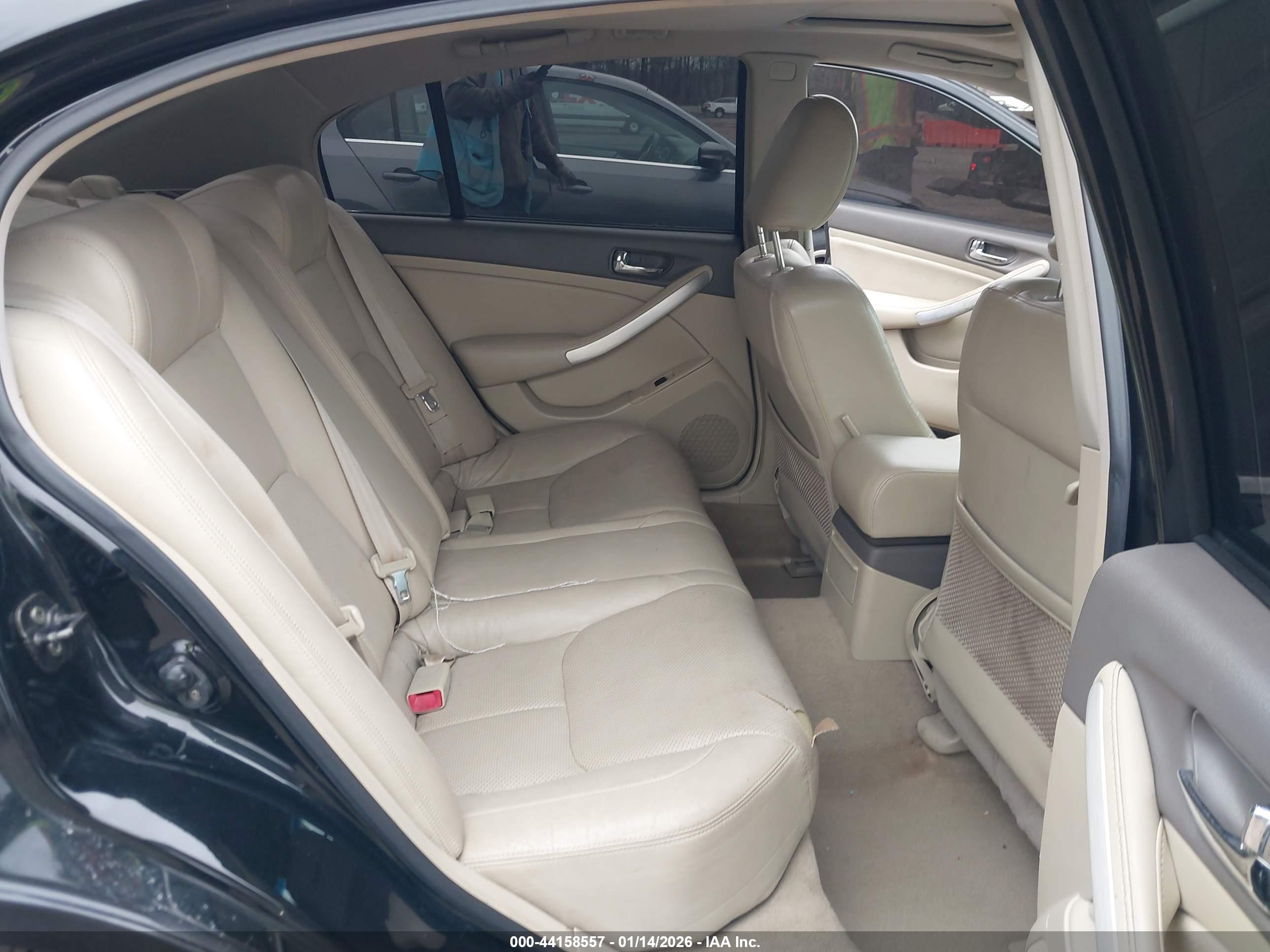 INFINITI G35 image 8