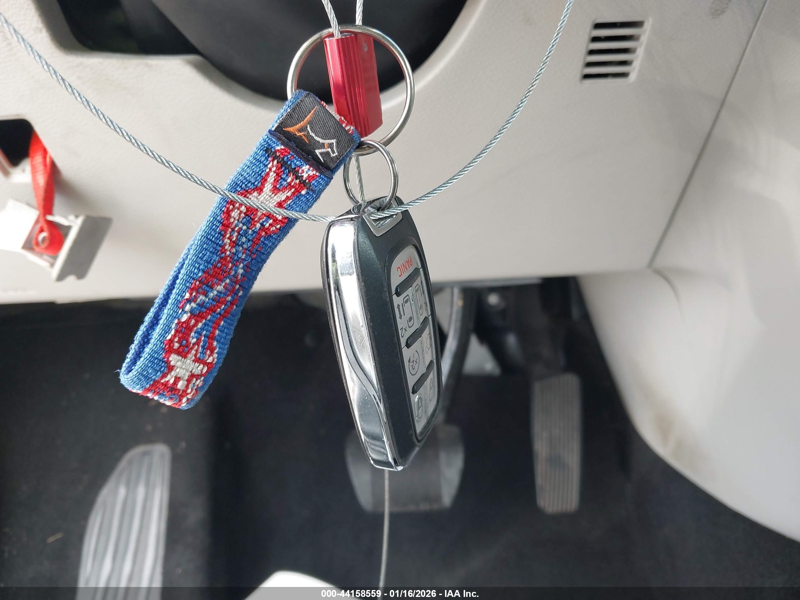 CHRYSLER PACIFICA image 11
