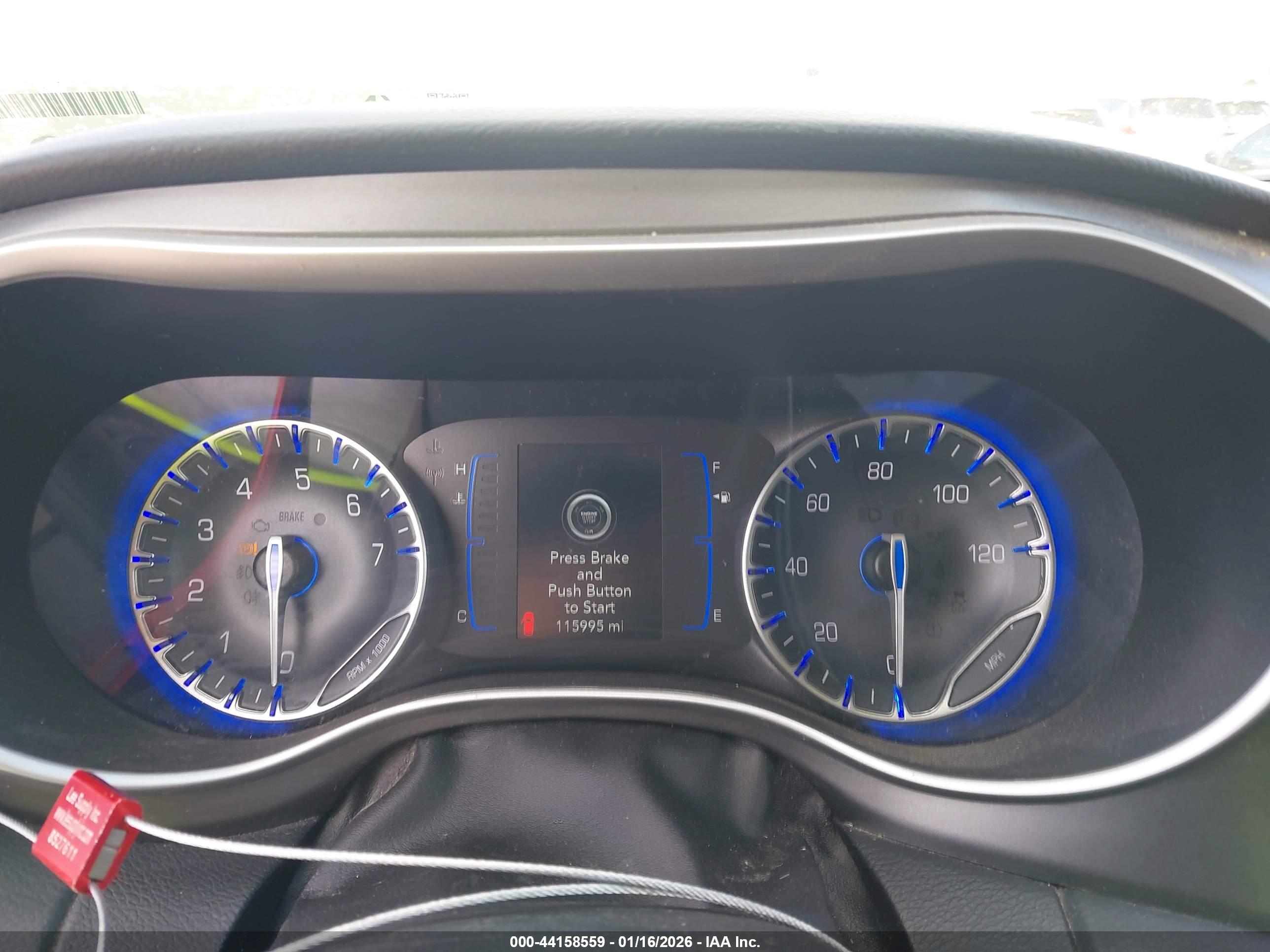 CHRYSLER PACIFICA image 7
