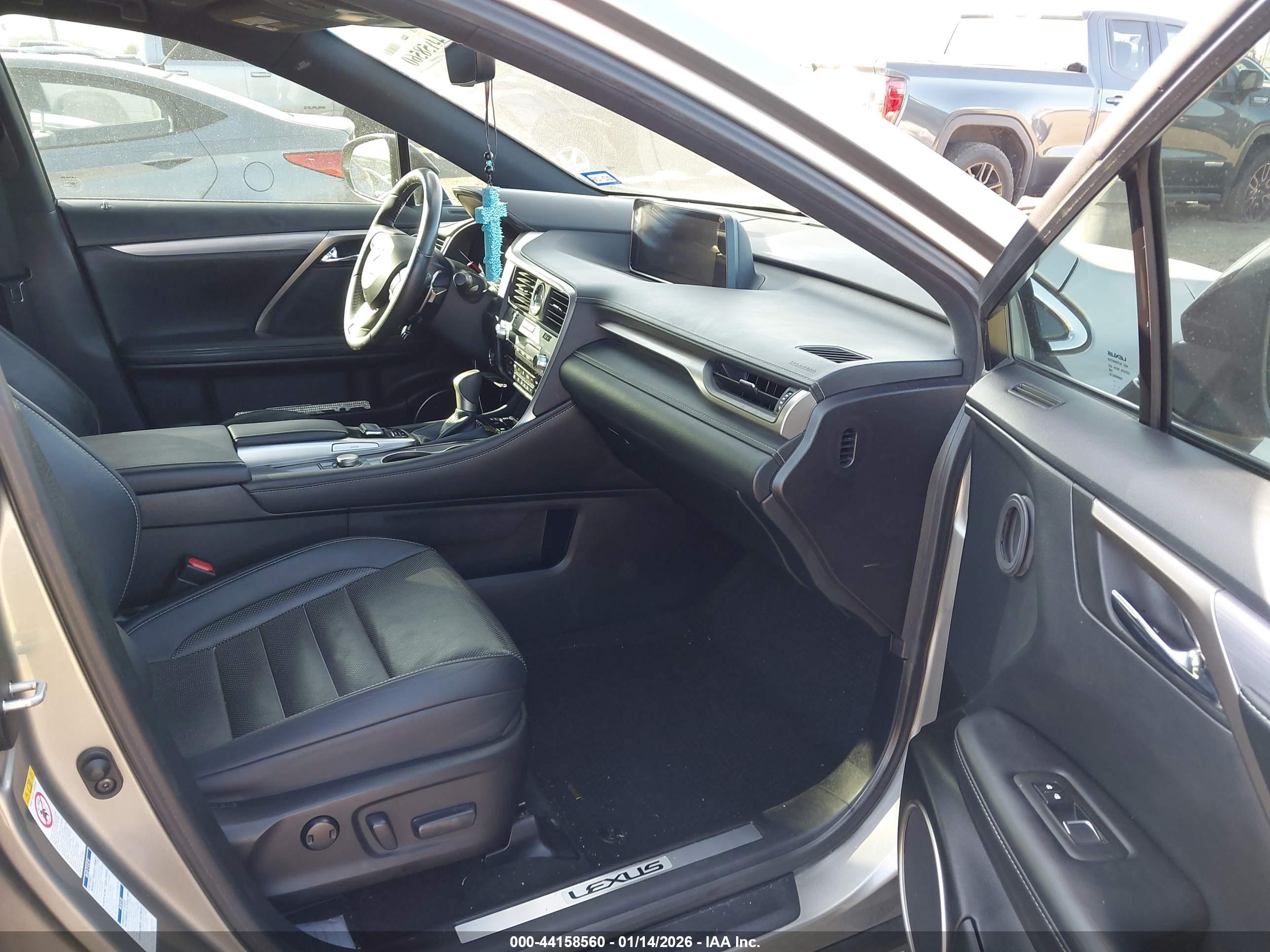LEXUS RX image 5