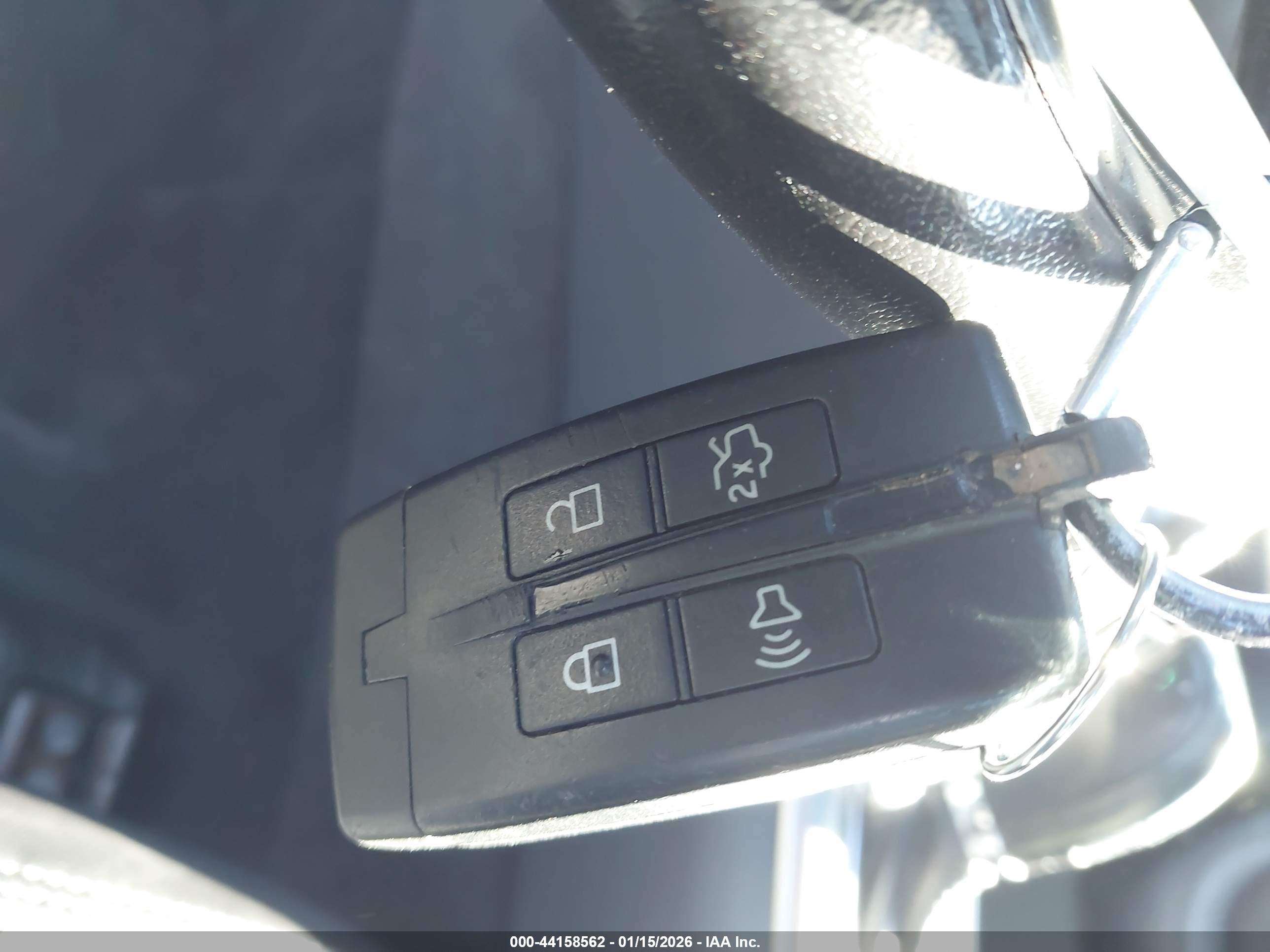 LINCOLN MKS image 11