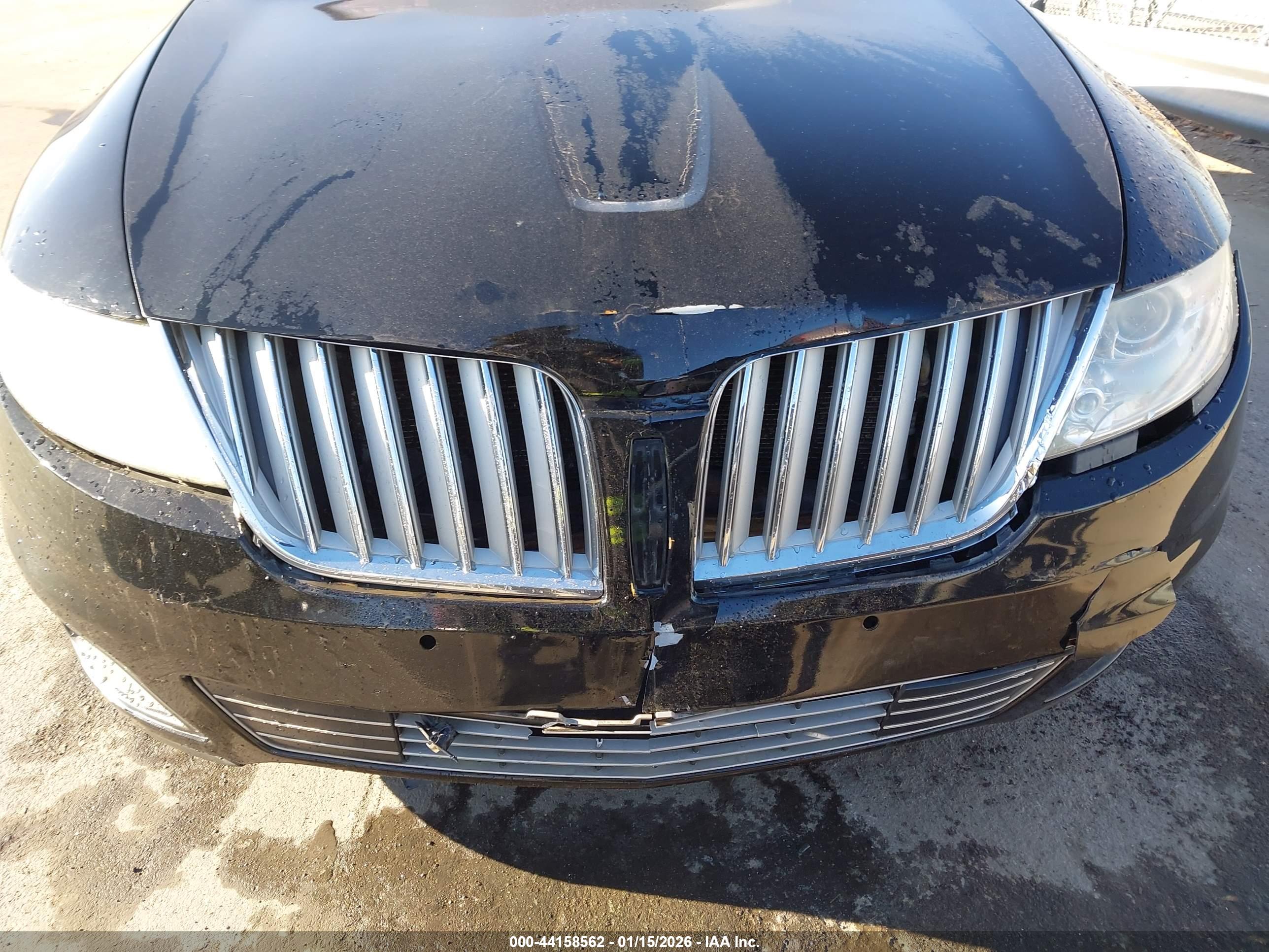 LINCOLN MKS image 6
