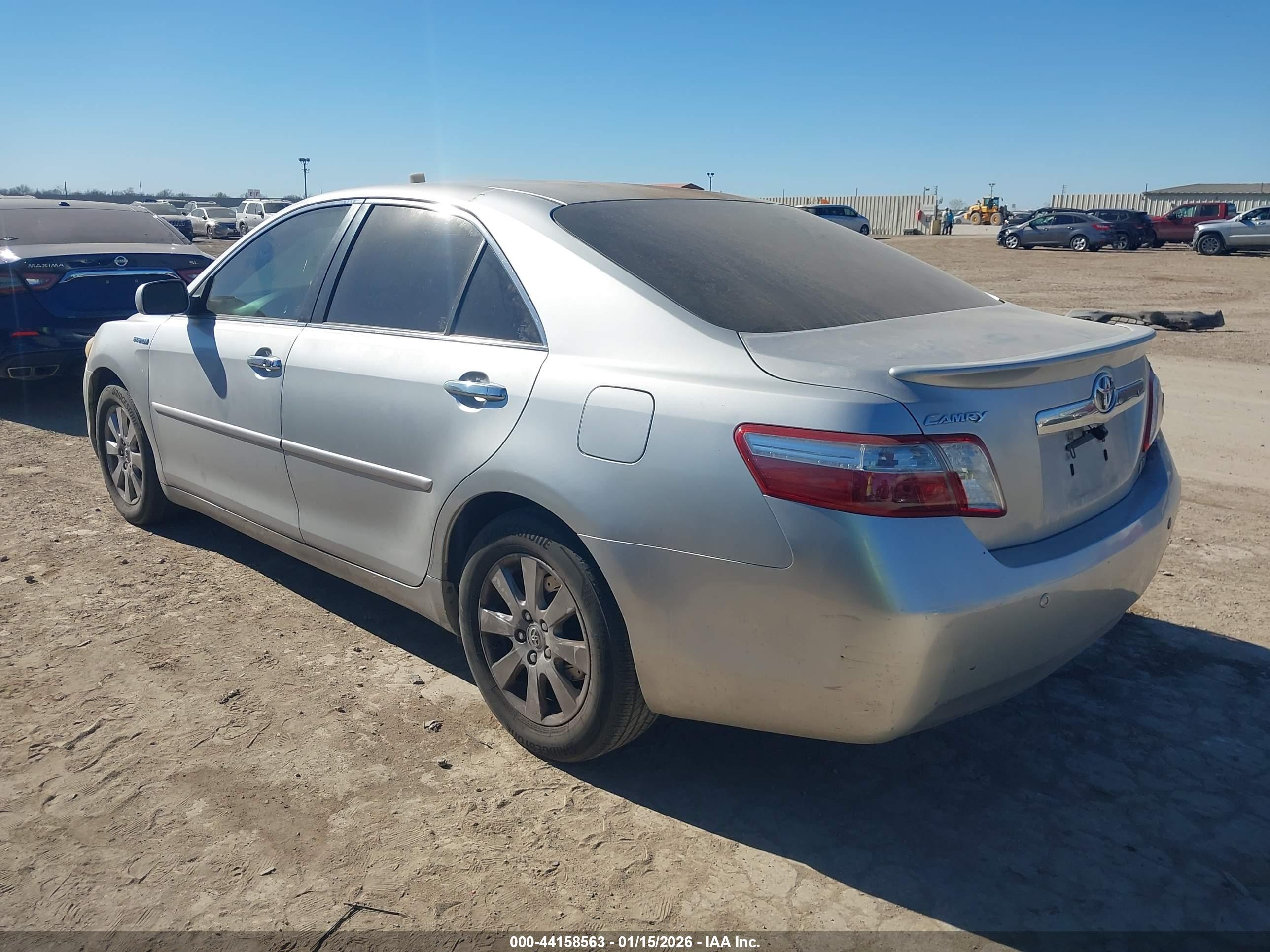 TOYOTA CAMRY image 3