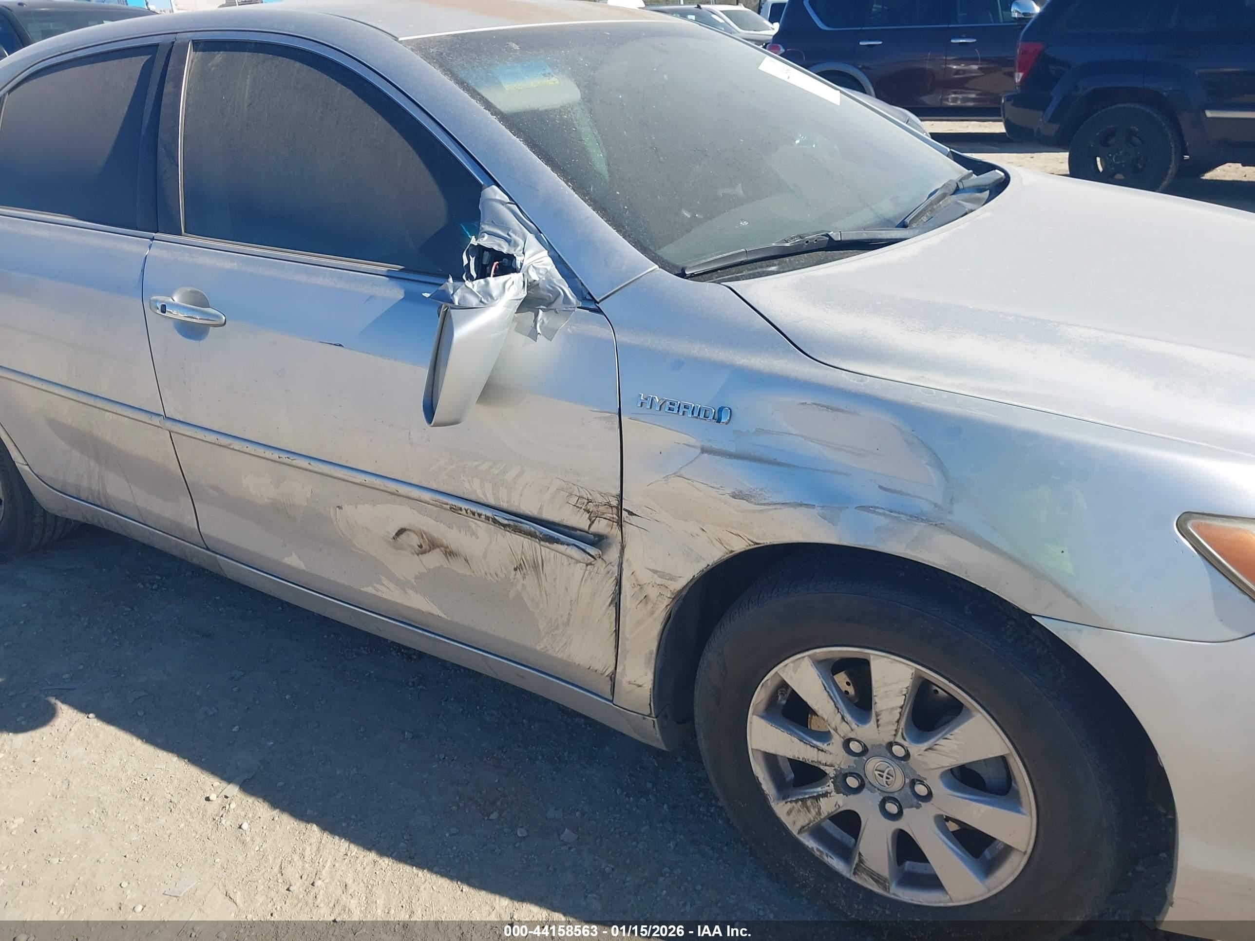 TOYOTA CAMRY image 6