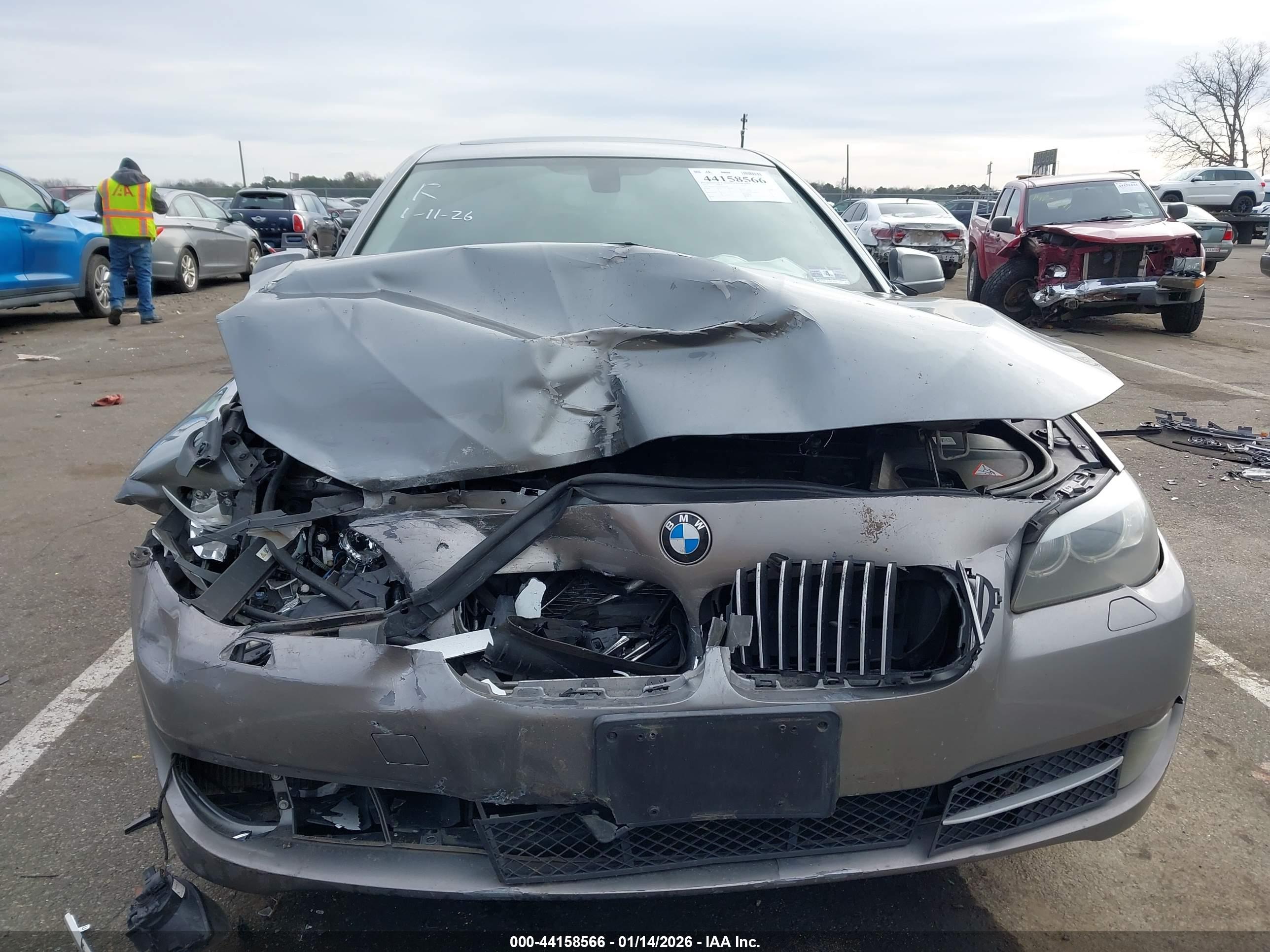 BMW 535I image 6