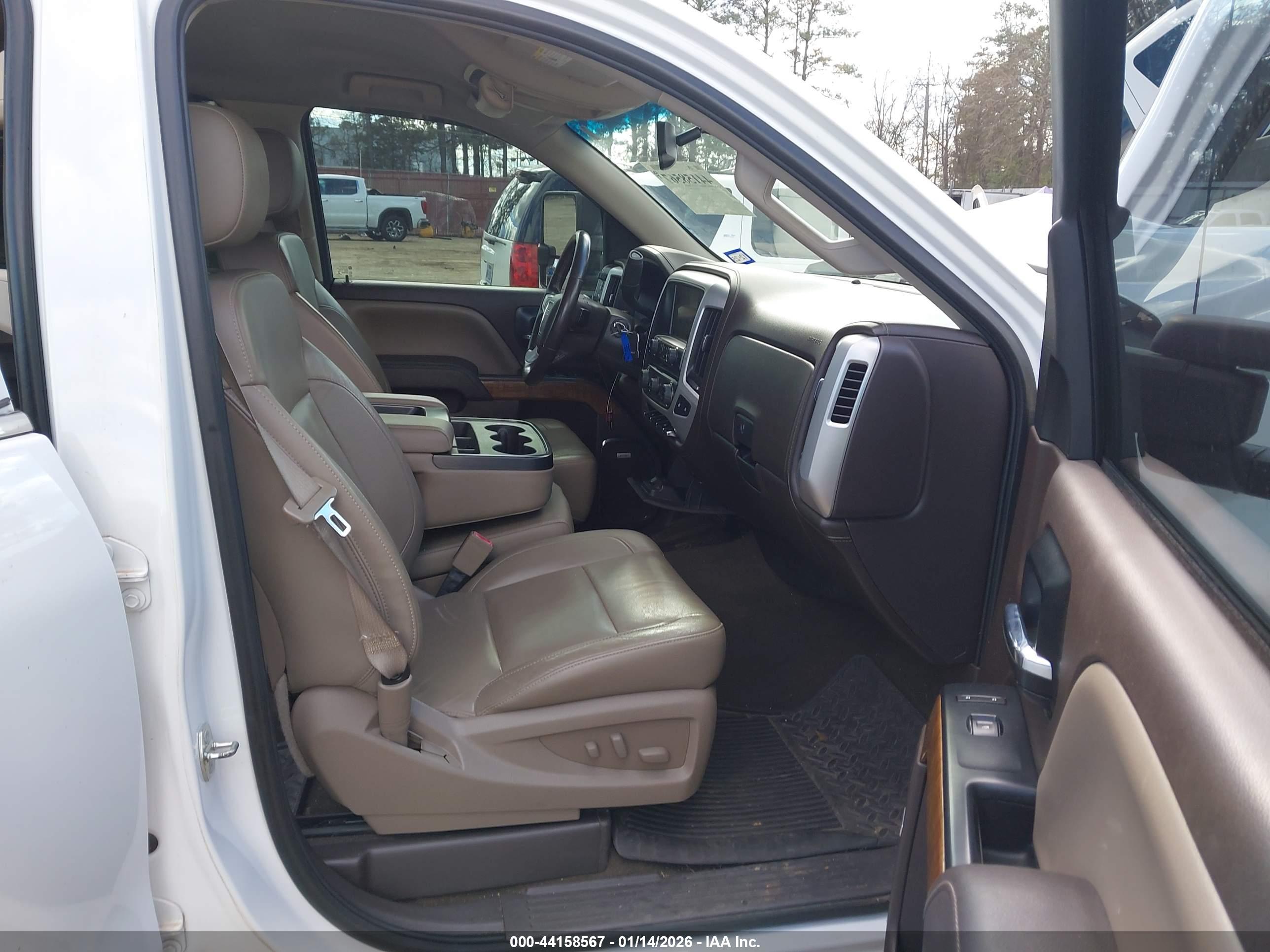 GMC SIERRA image 5