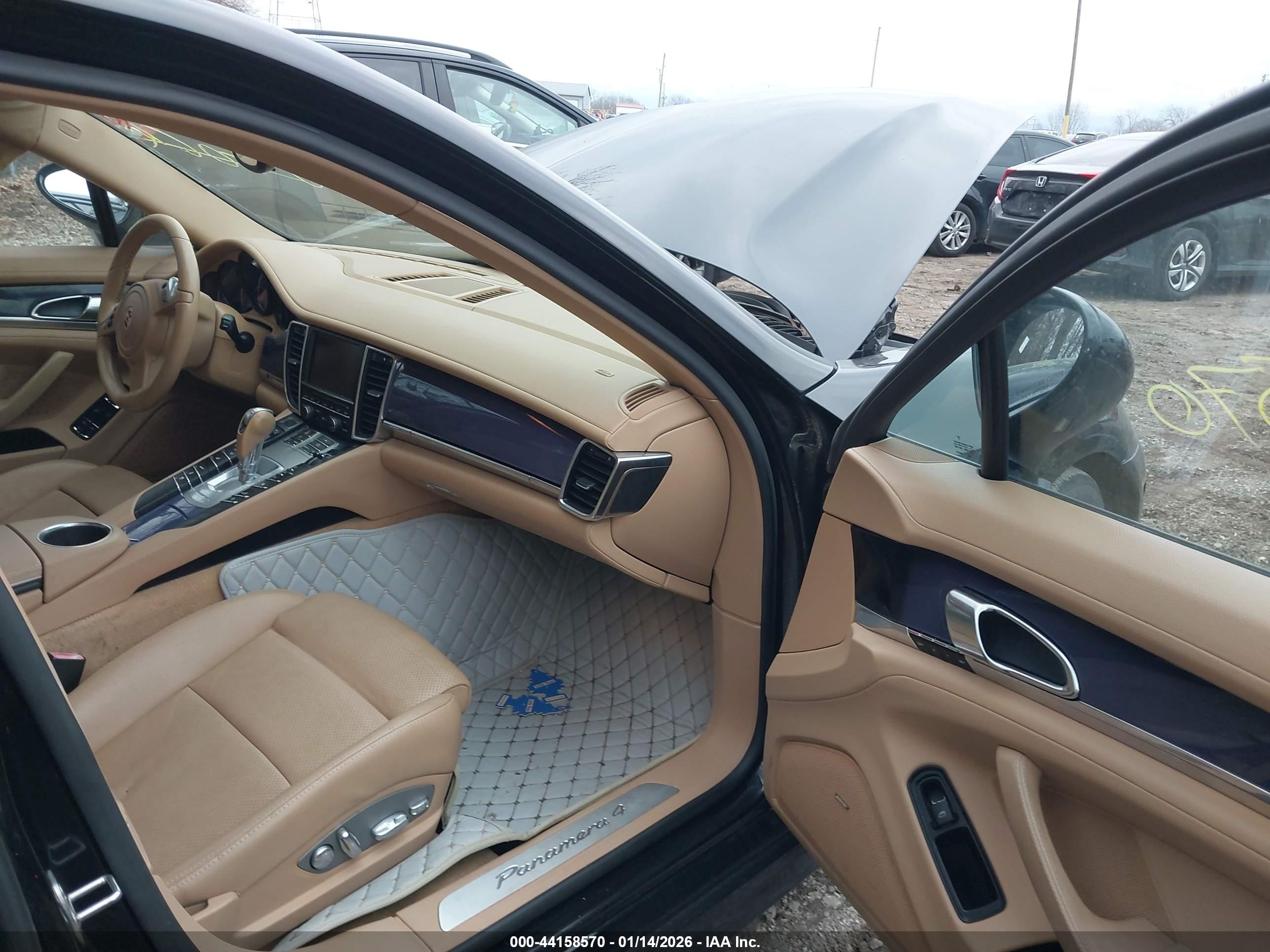 PORSCHE PANAMERA image 5