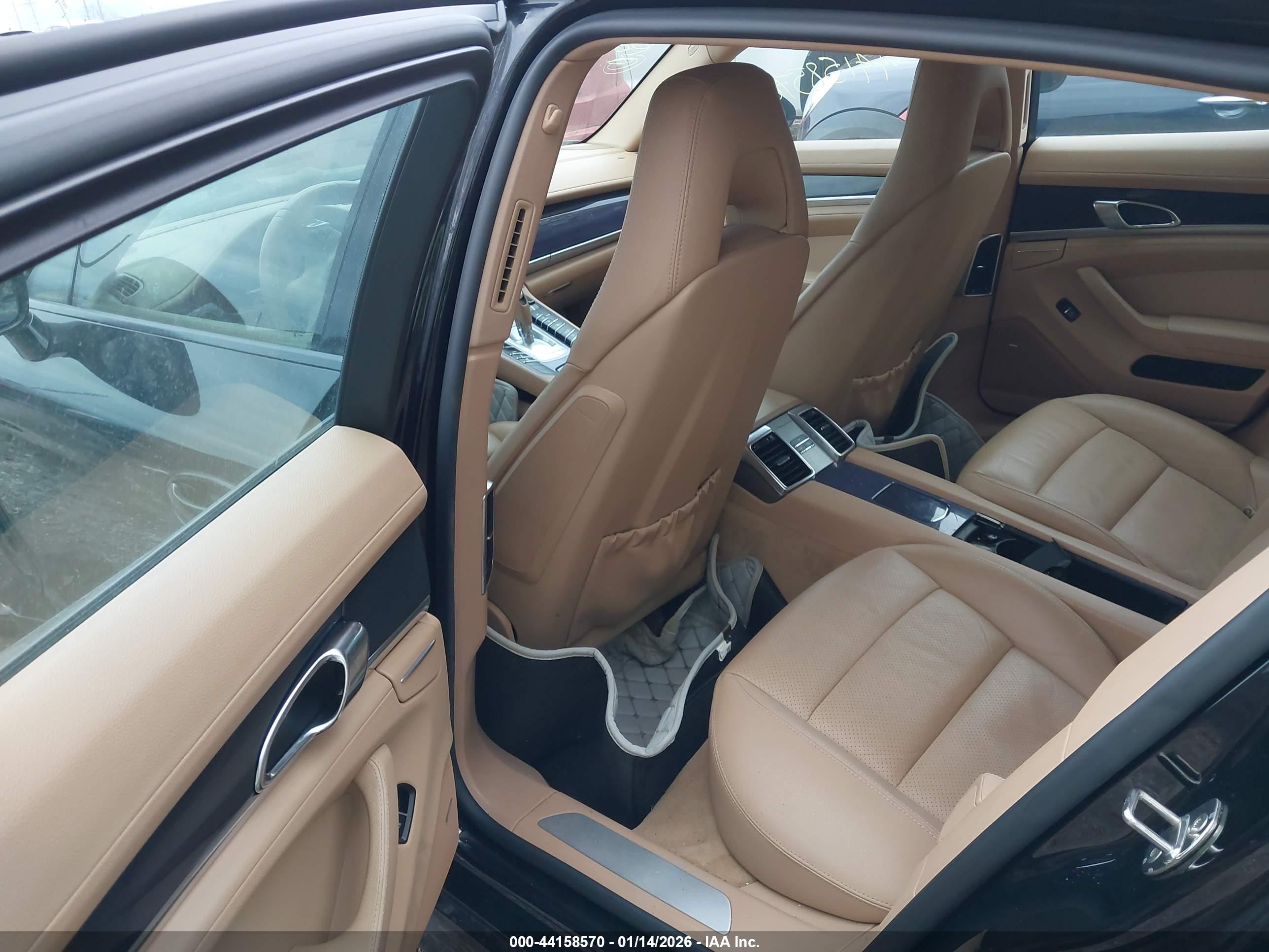 PORSCHE PANAMERA image 8
