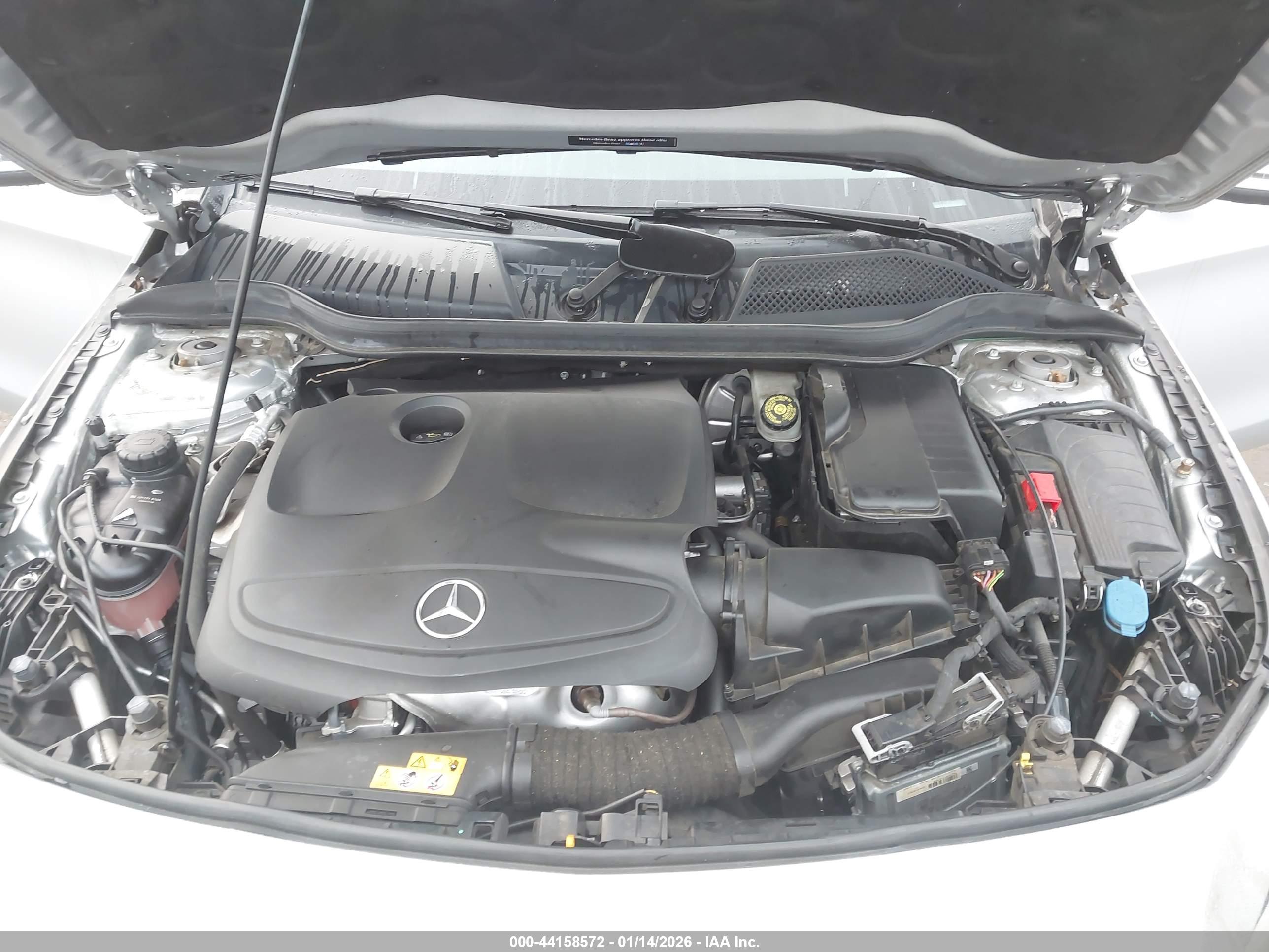 MERCEDES-BENZ CLA image 10