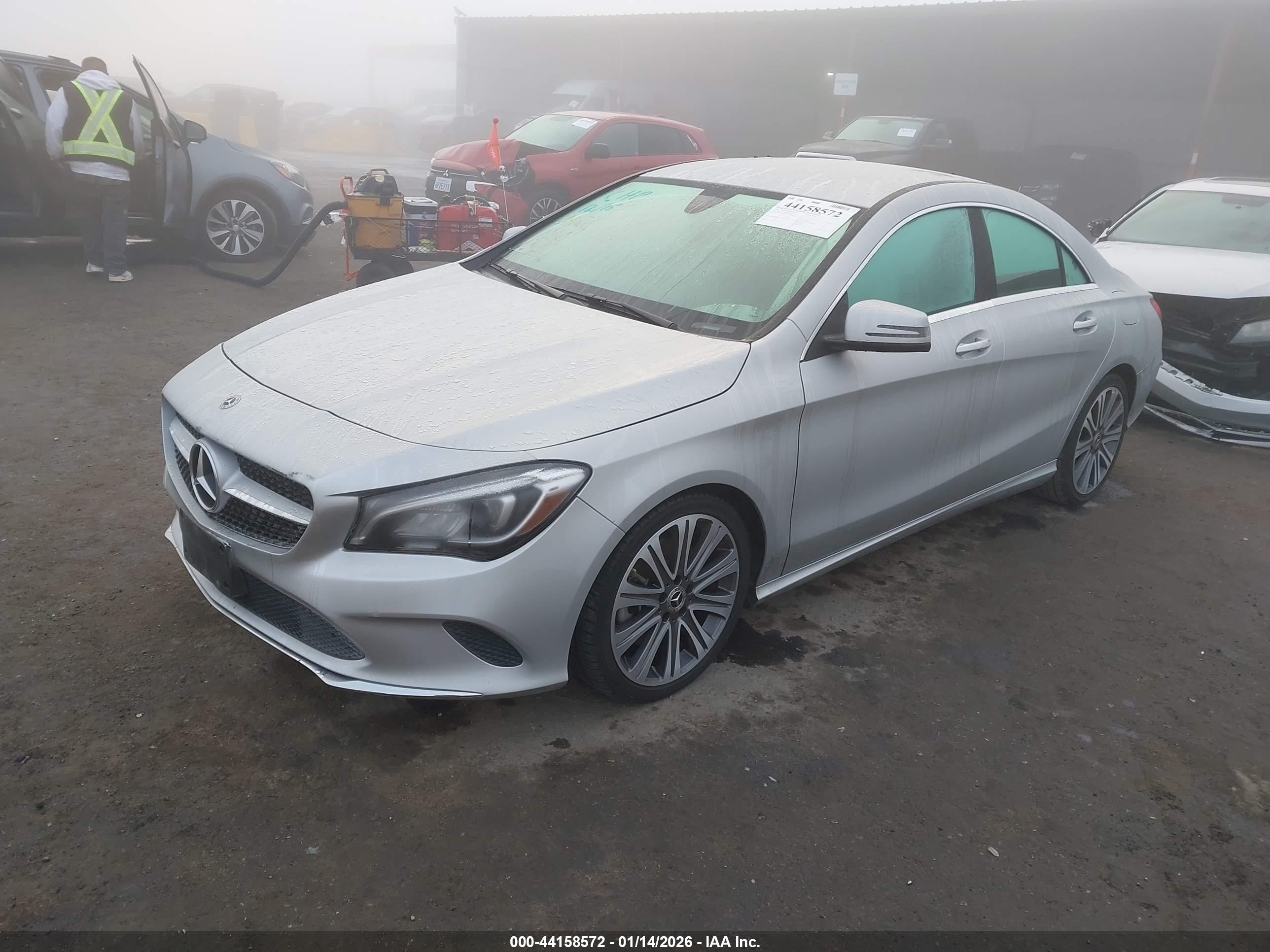 MERCEDES-BENZ CLA image 2