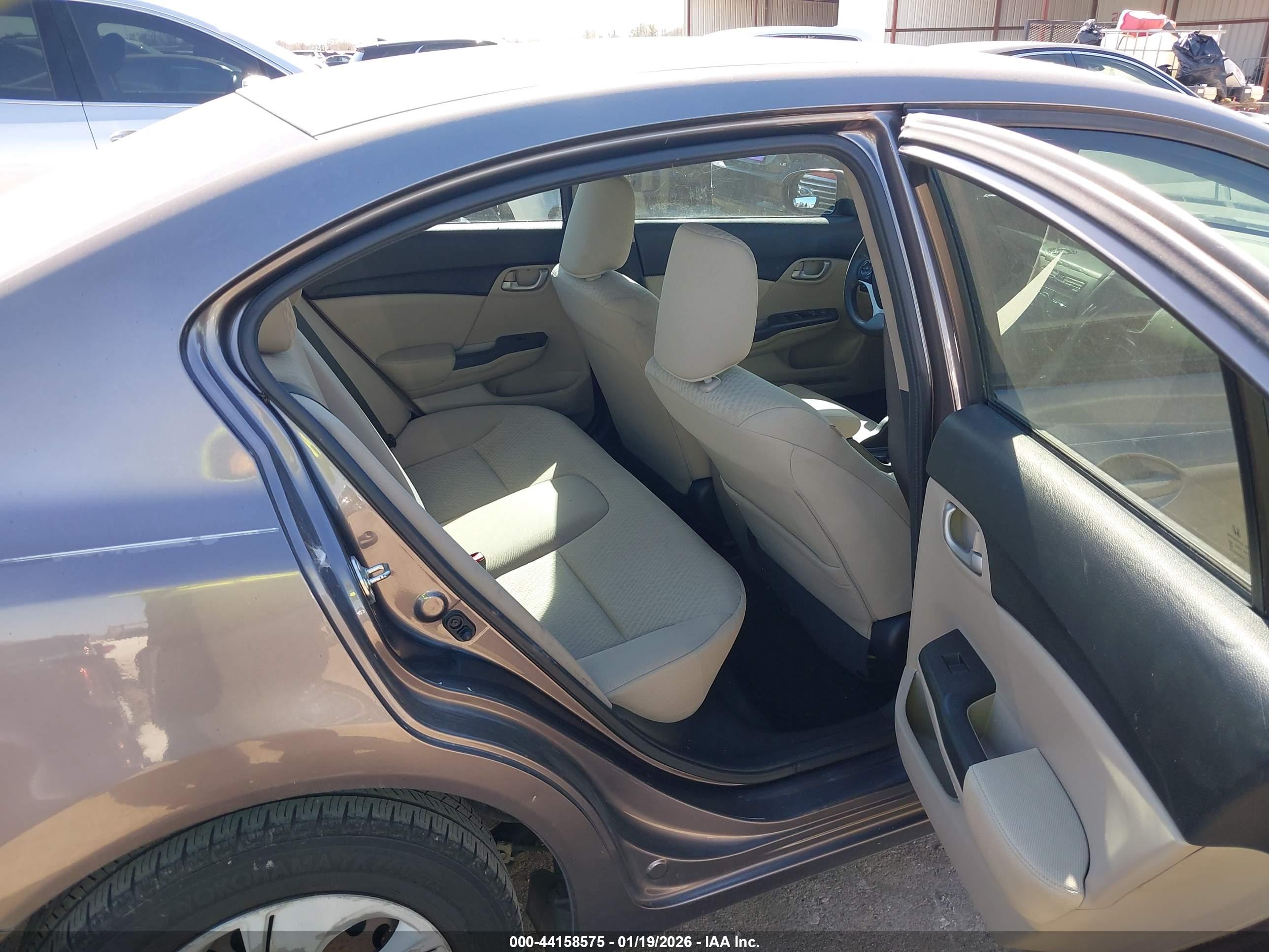 HONDA CIVIC image 8