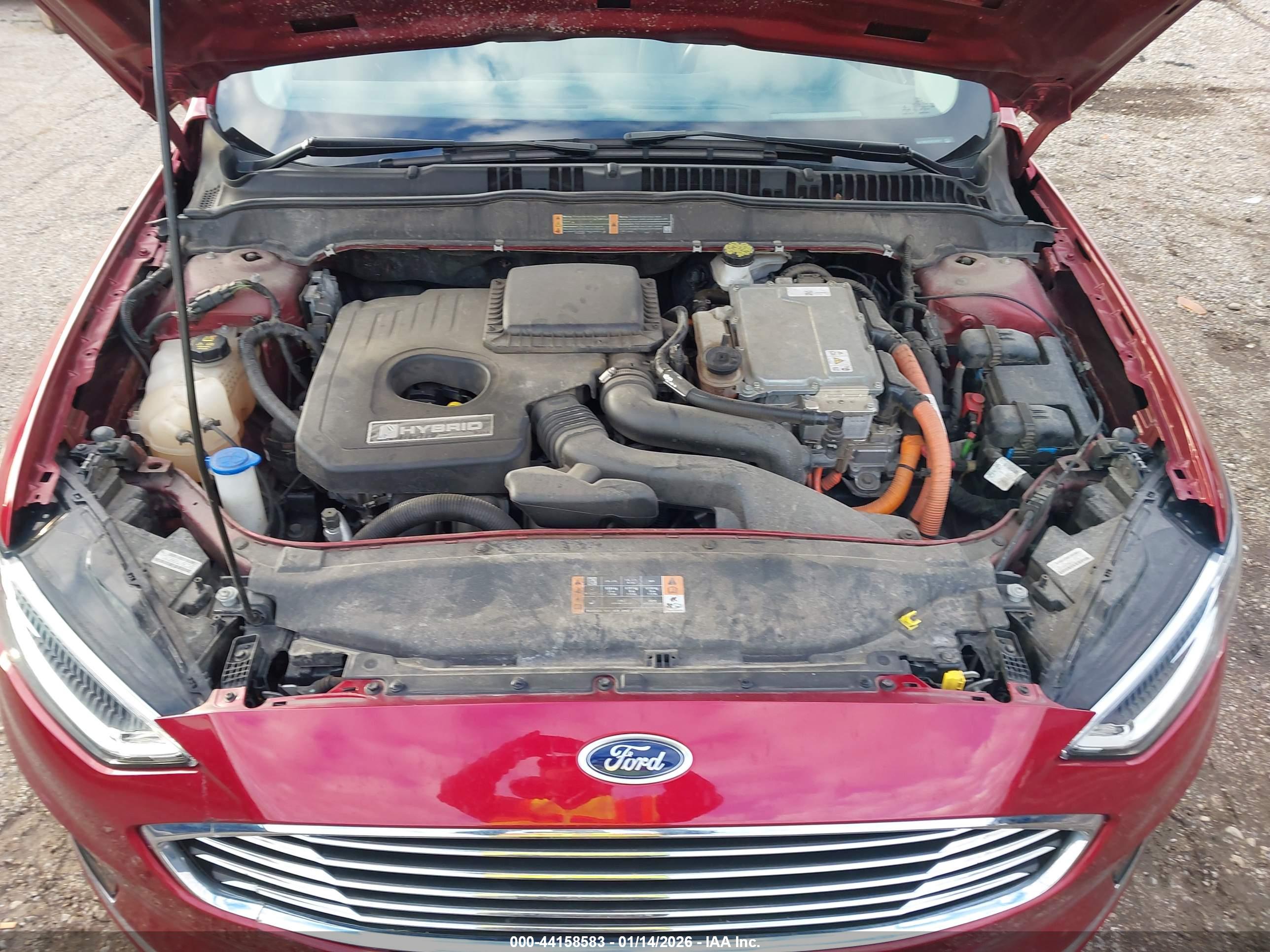 FORD FUSION image 10