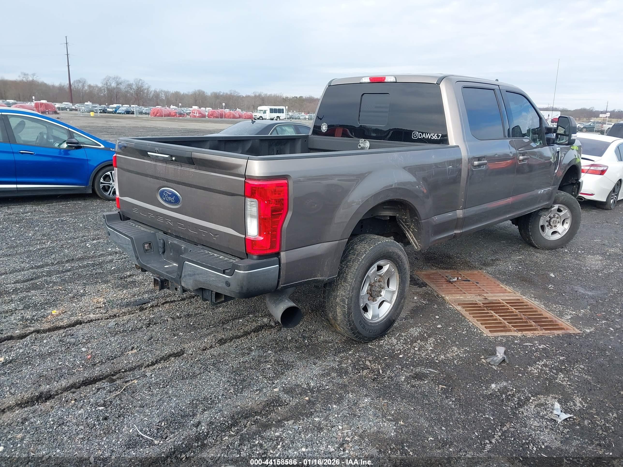 FORD F-250 image 4