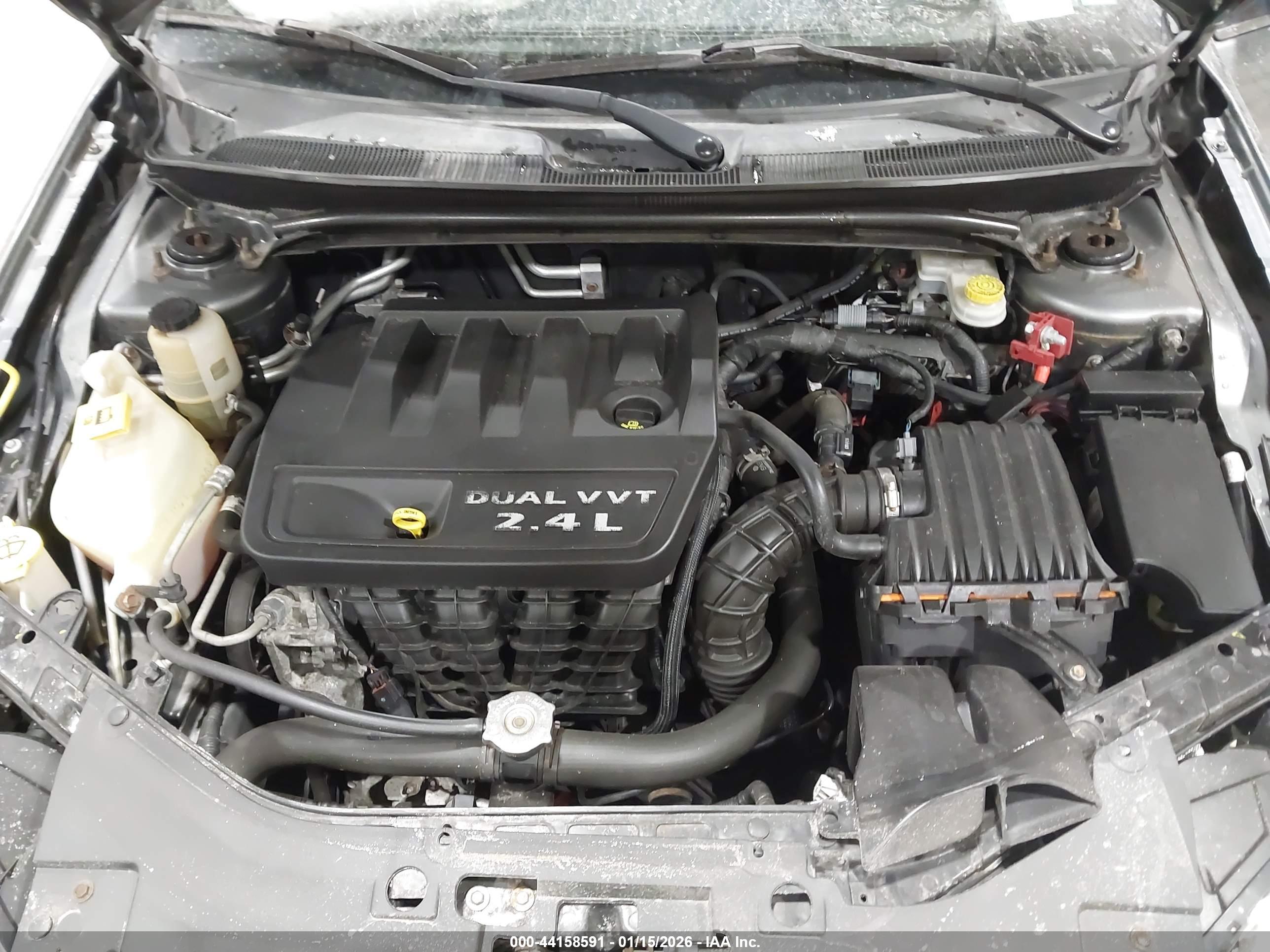 CHRYSLER 200 image 10