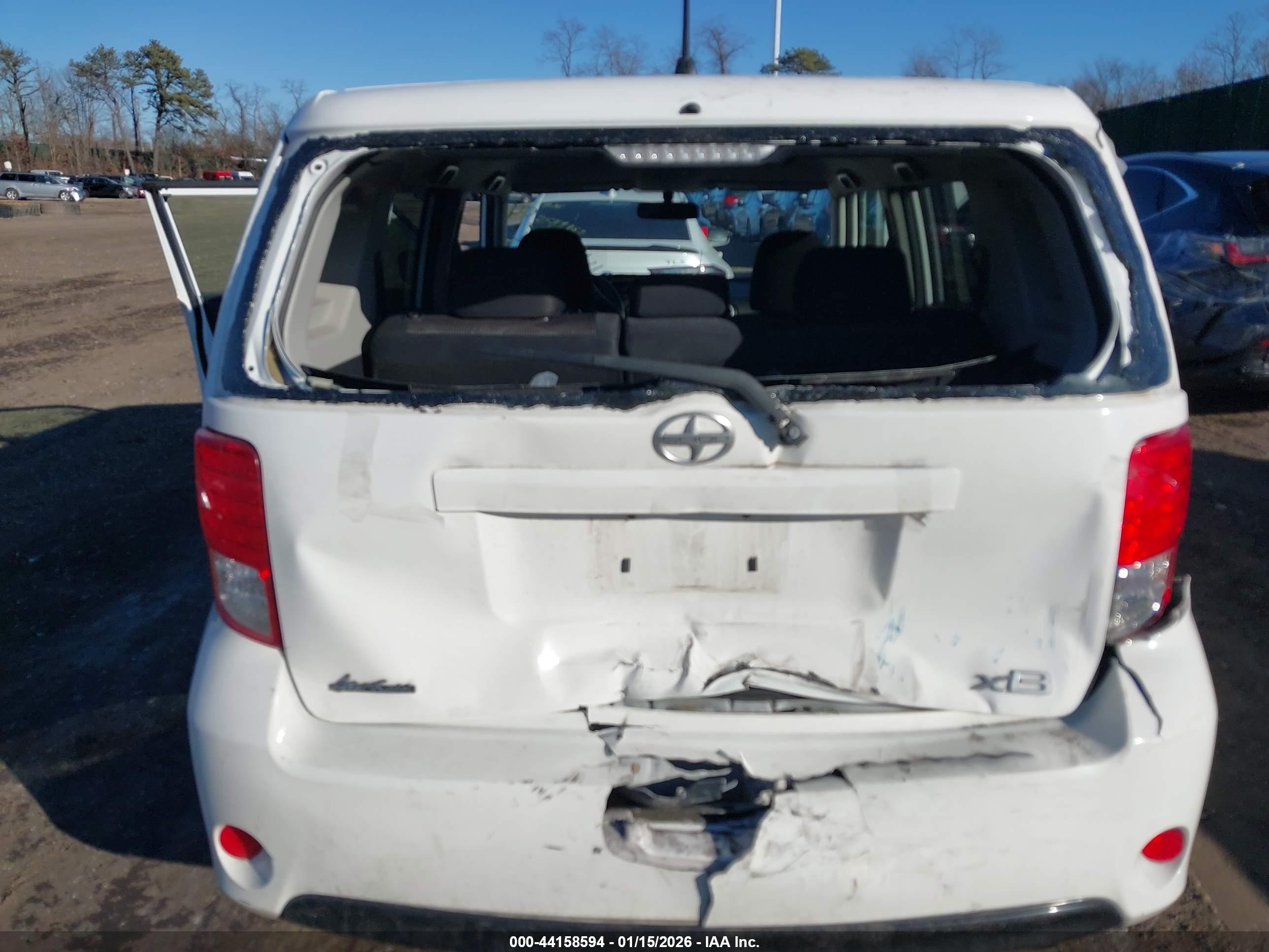 SCION XB image 6