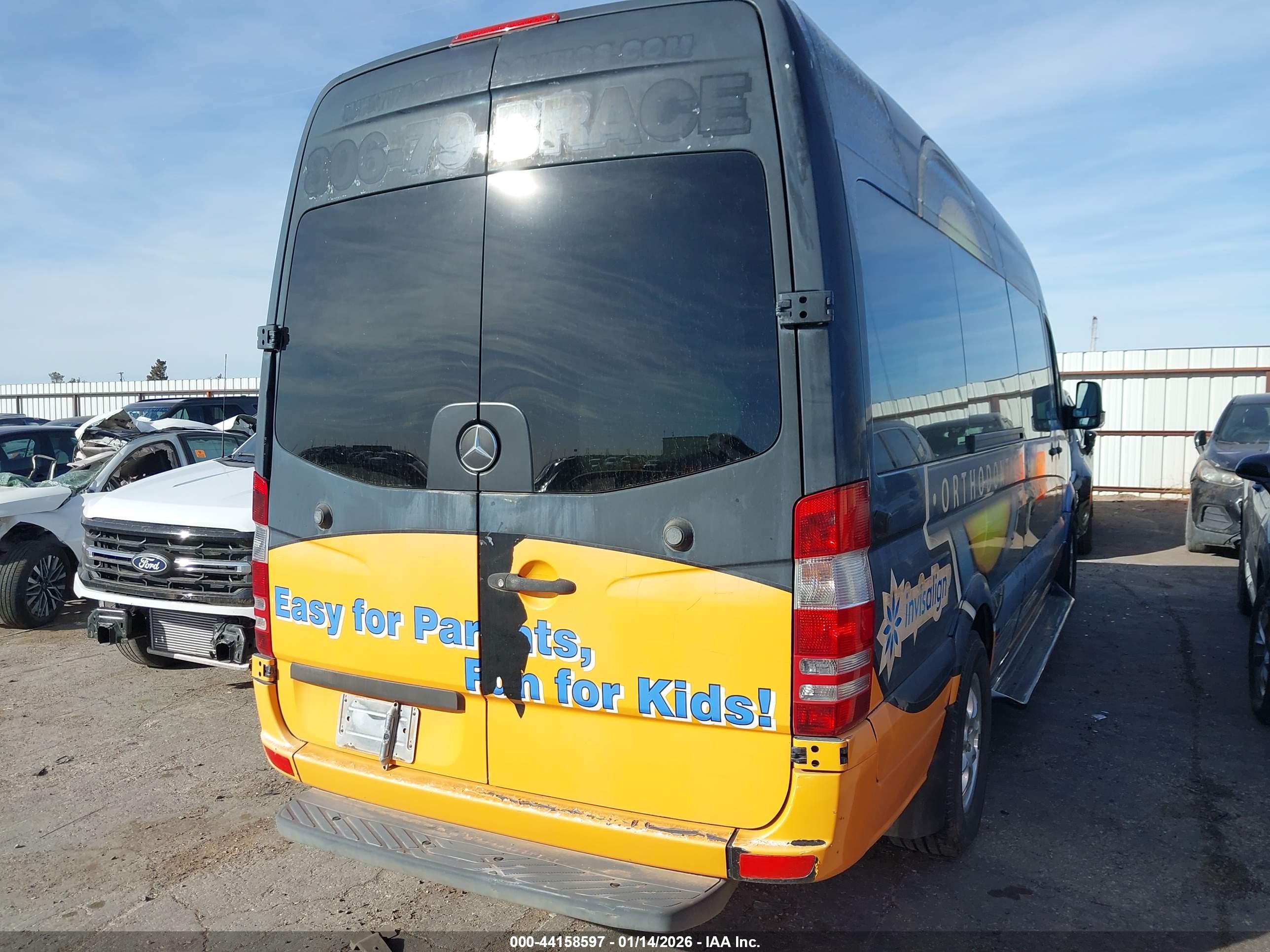 MERCEDES-BENZ SPRINTER image 4