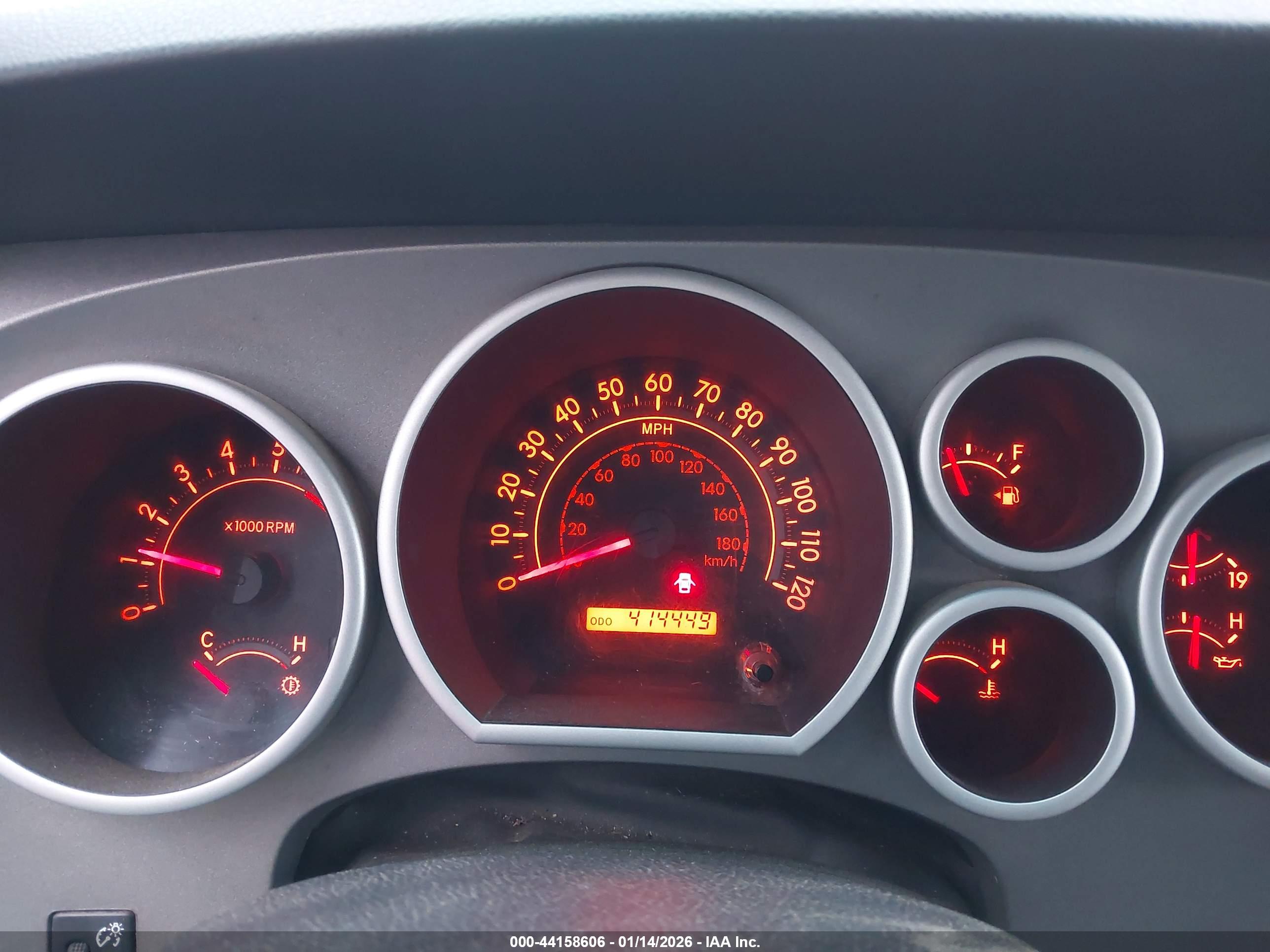 TOYOTA TUNDRA image 7