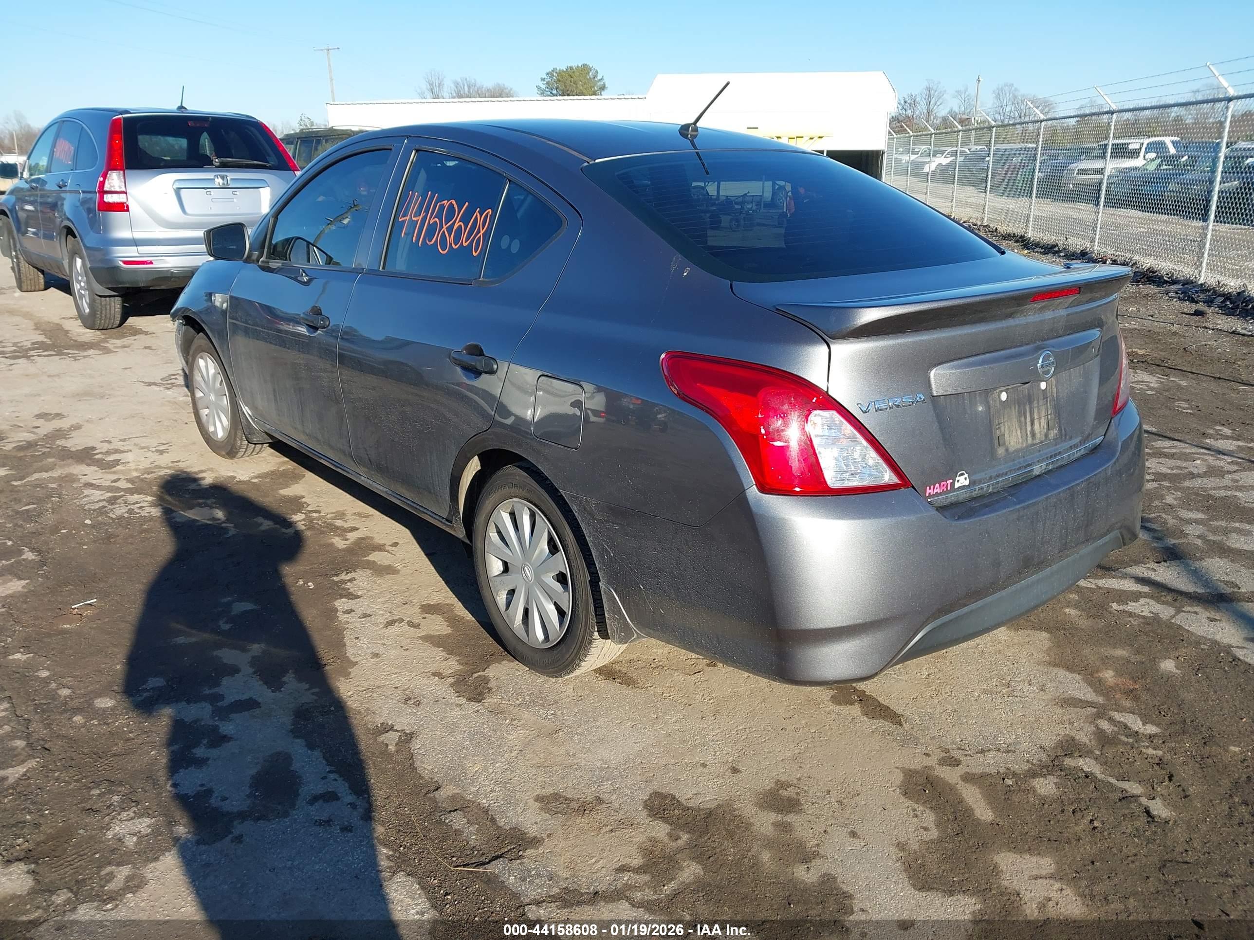 NISSAN VERSA image 3