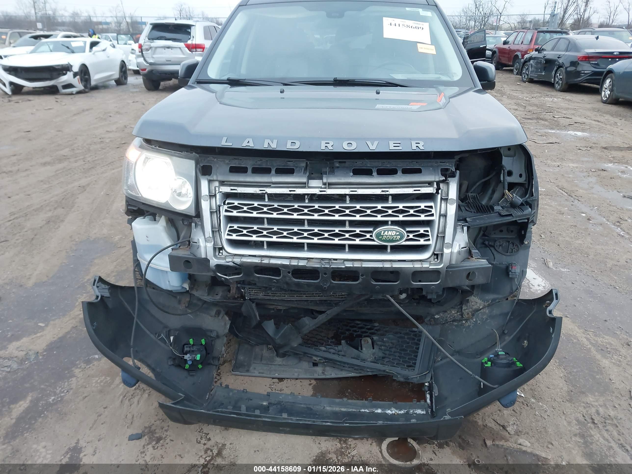 LAND ROVER image 6