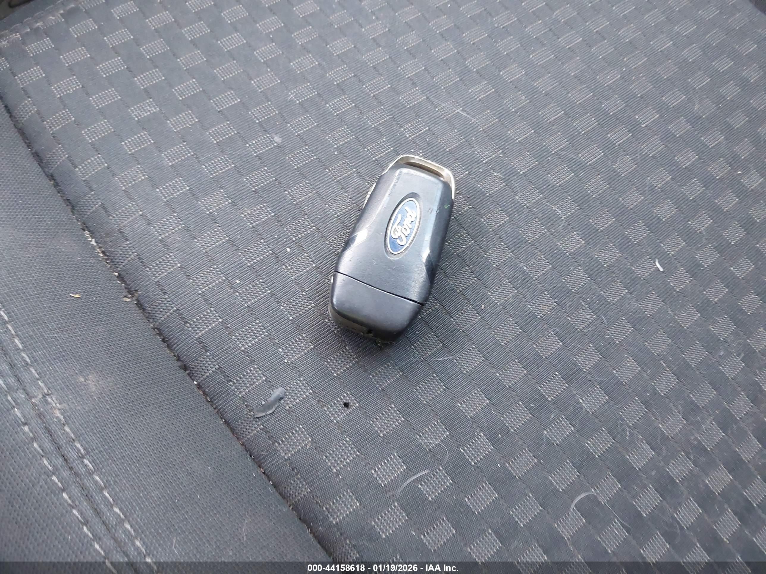 FORD TRANSIT image 11