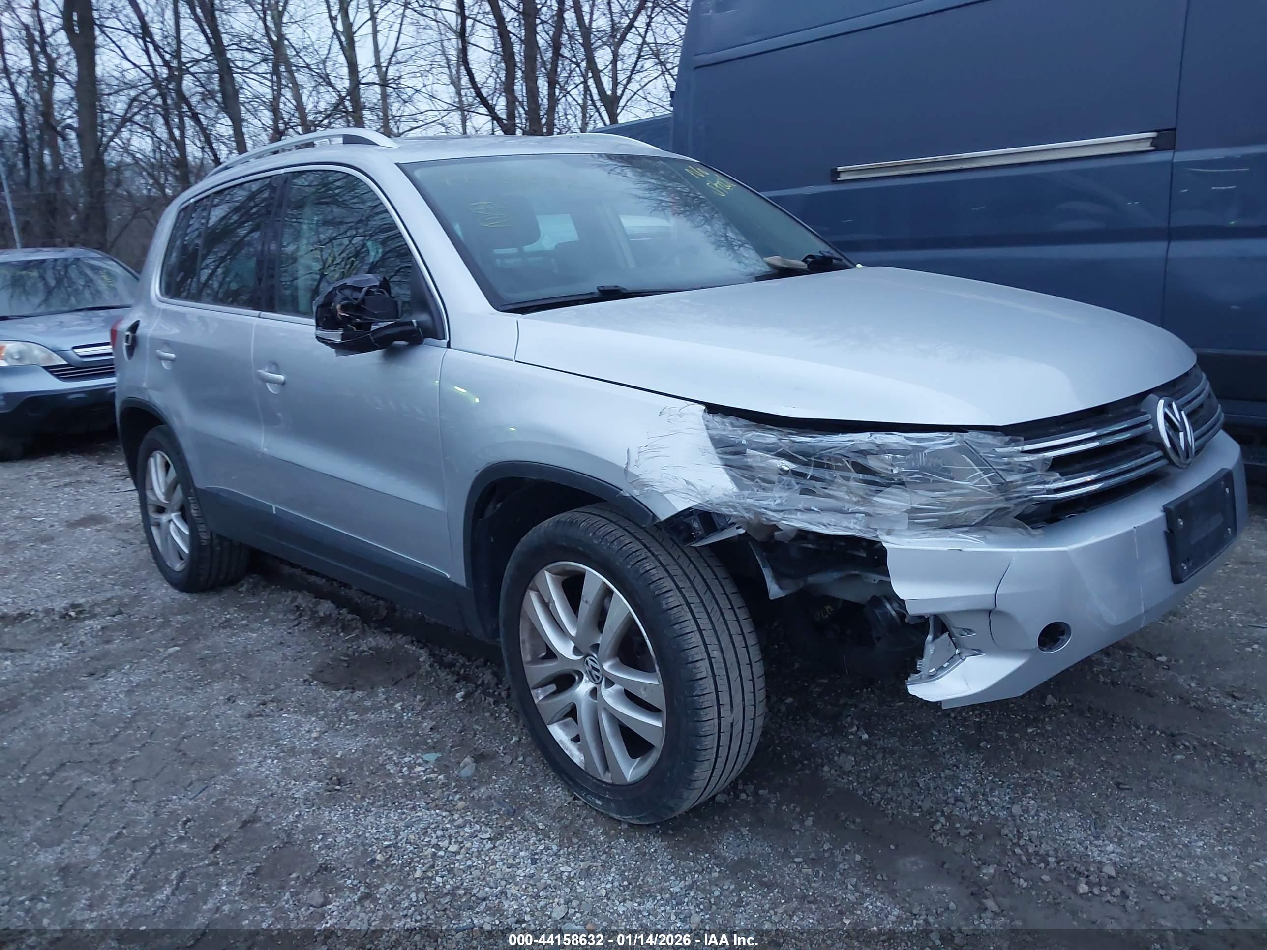 VOLKSWAGEN TIGUAN image 6
