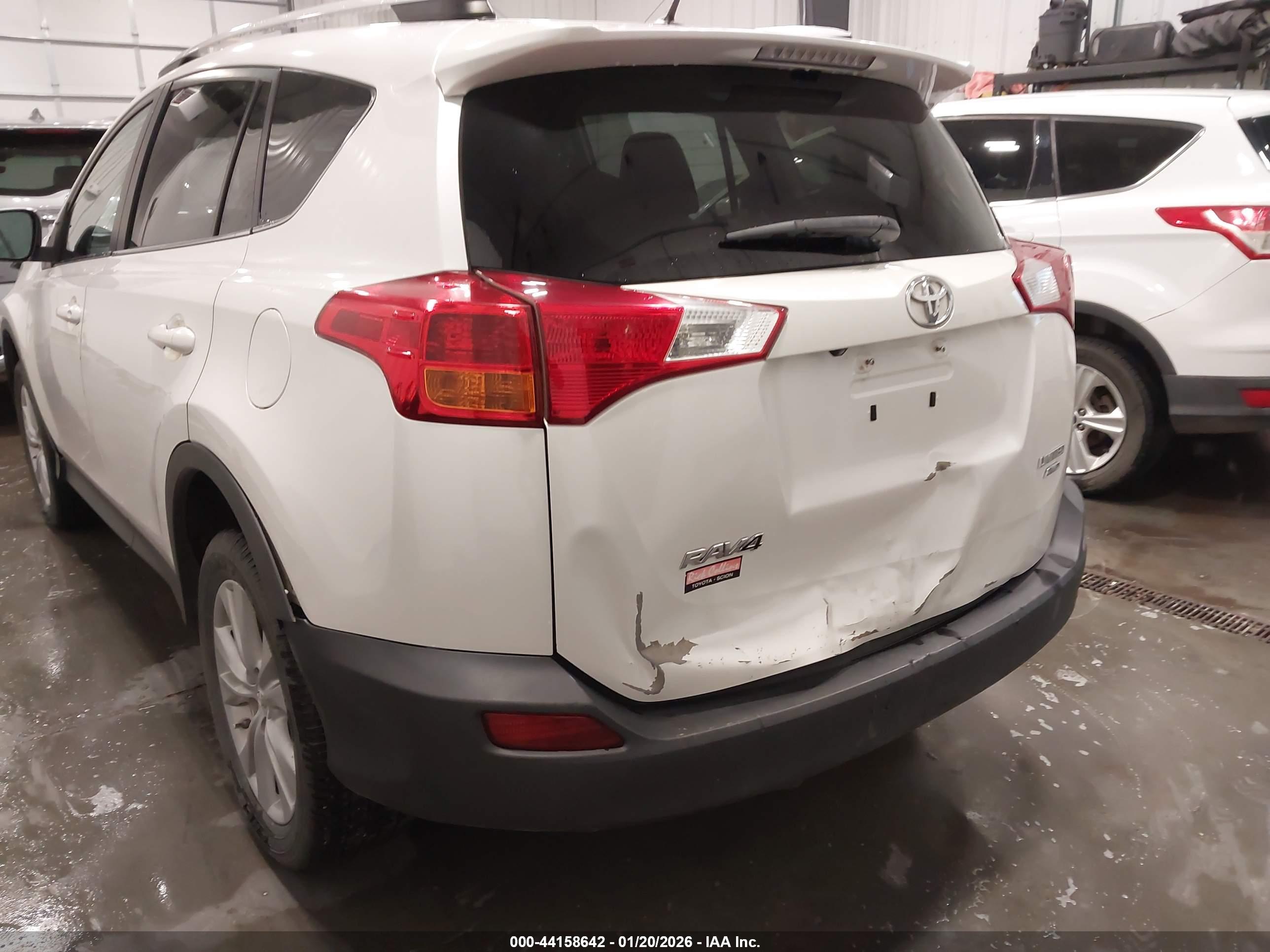 TOYOTA RAV4 image 6