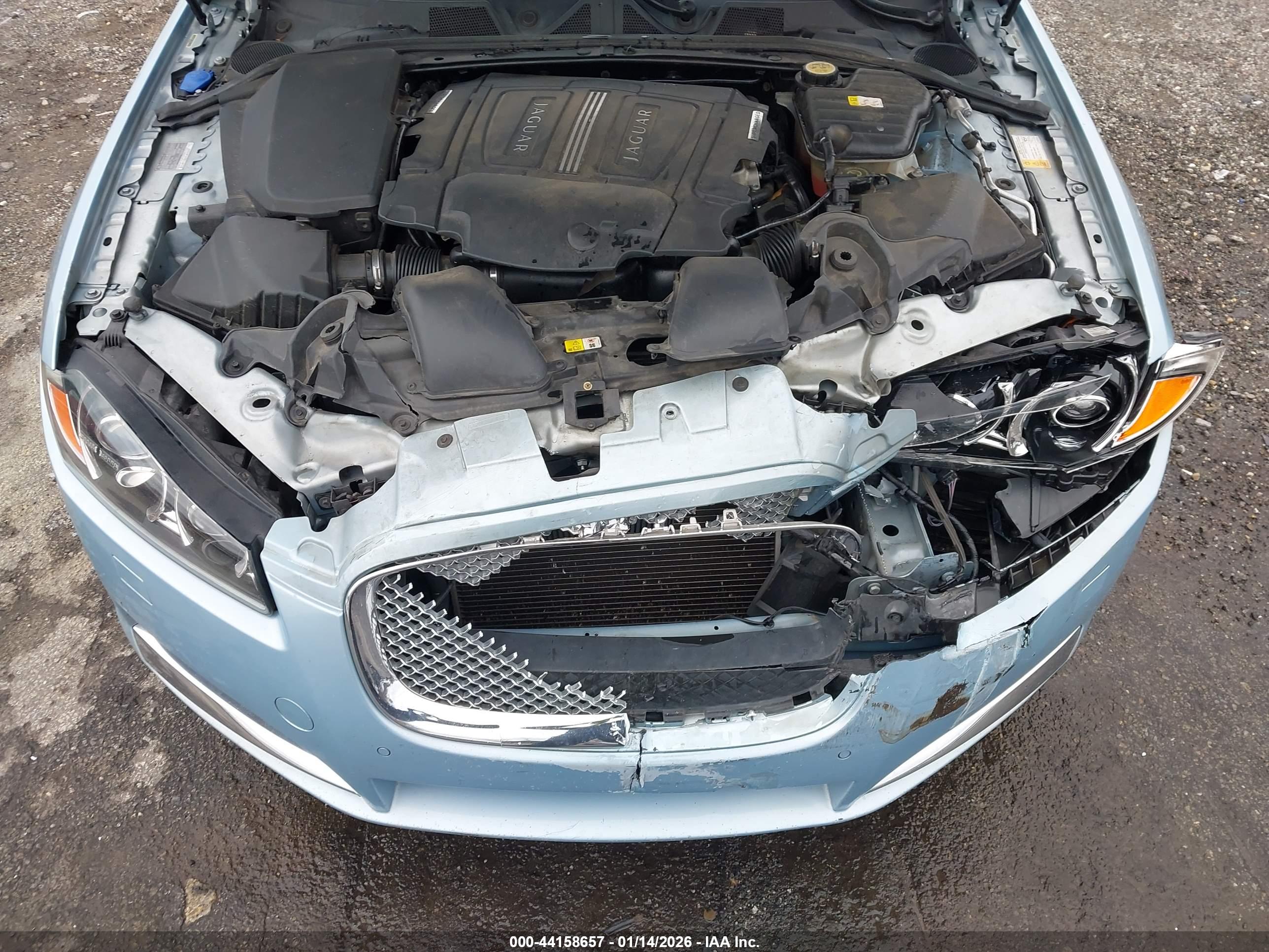 JAGUAR XF image 10