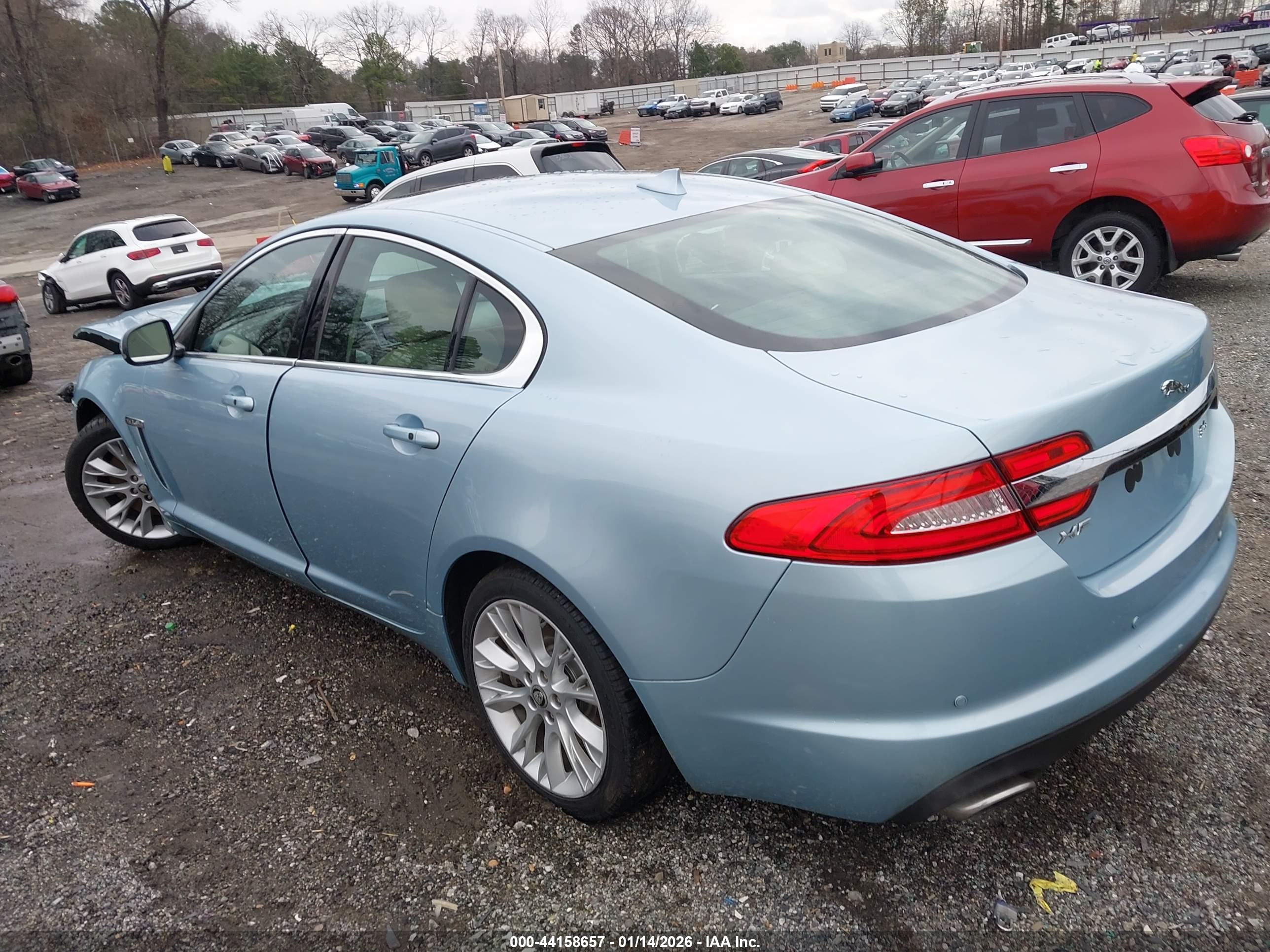 JAGUAR XF image 3