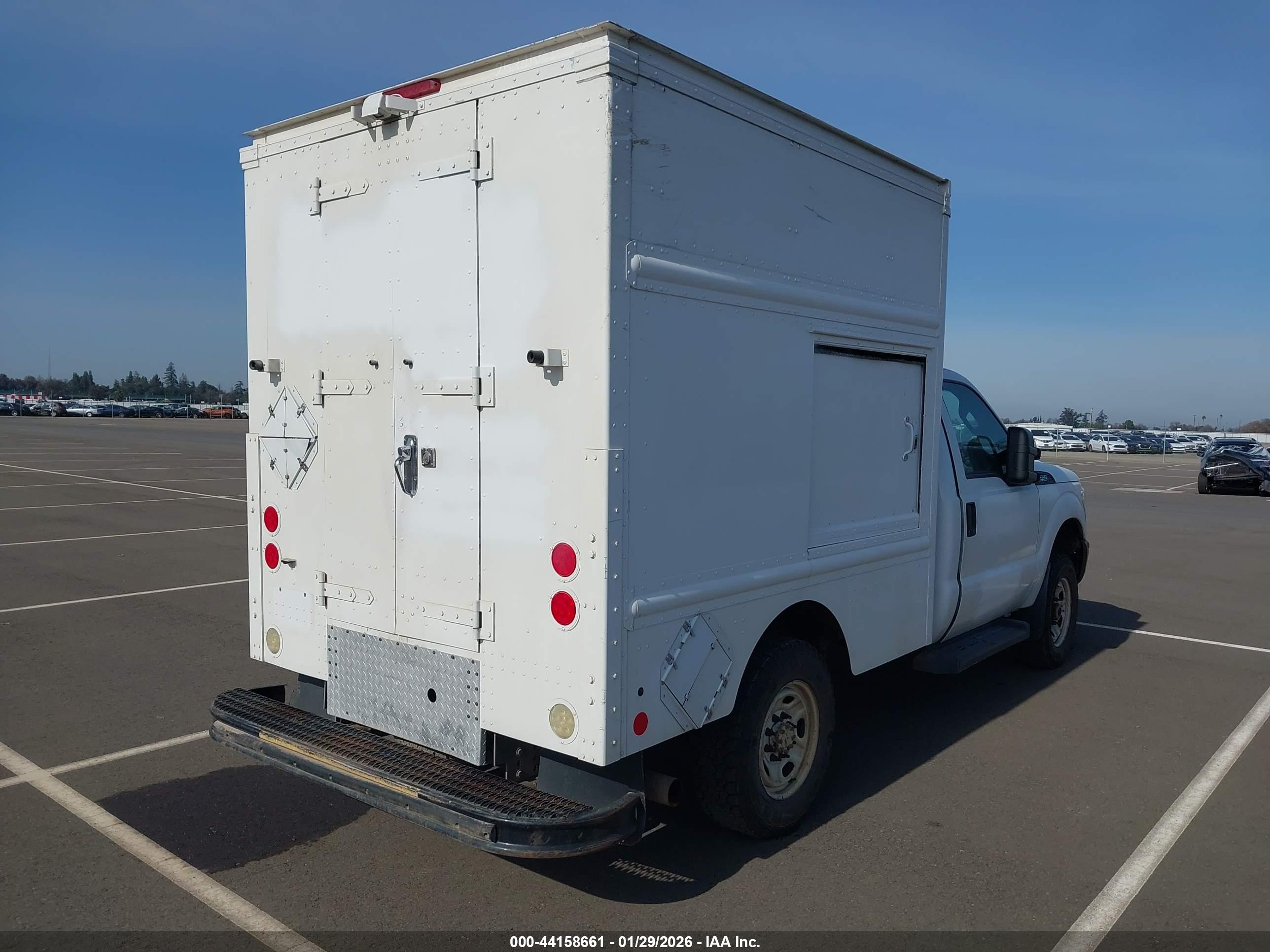 FORD F-250 image 4