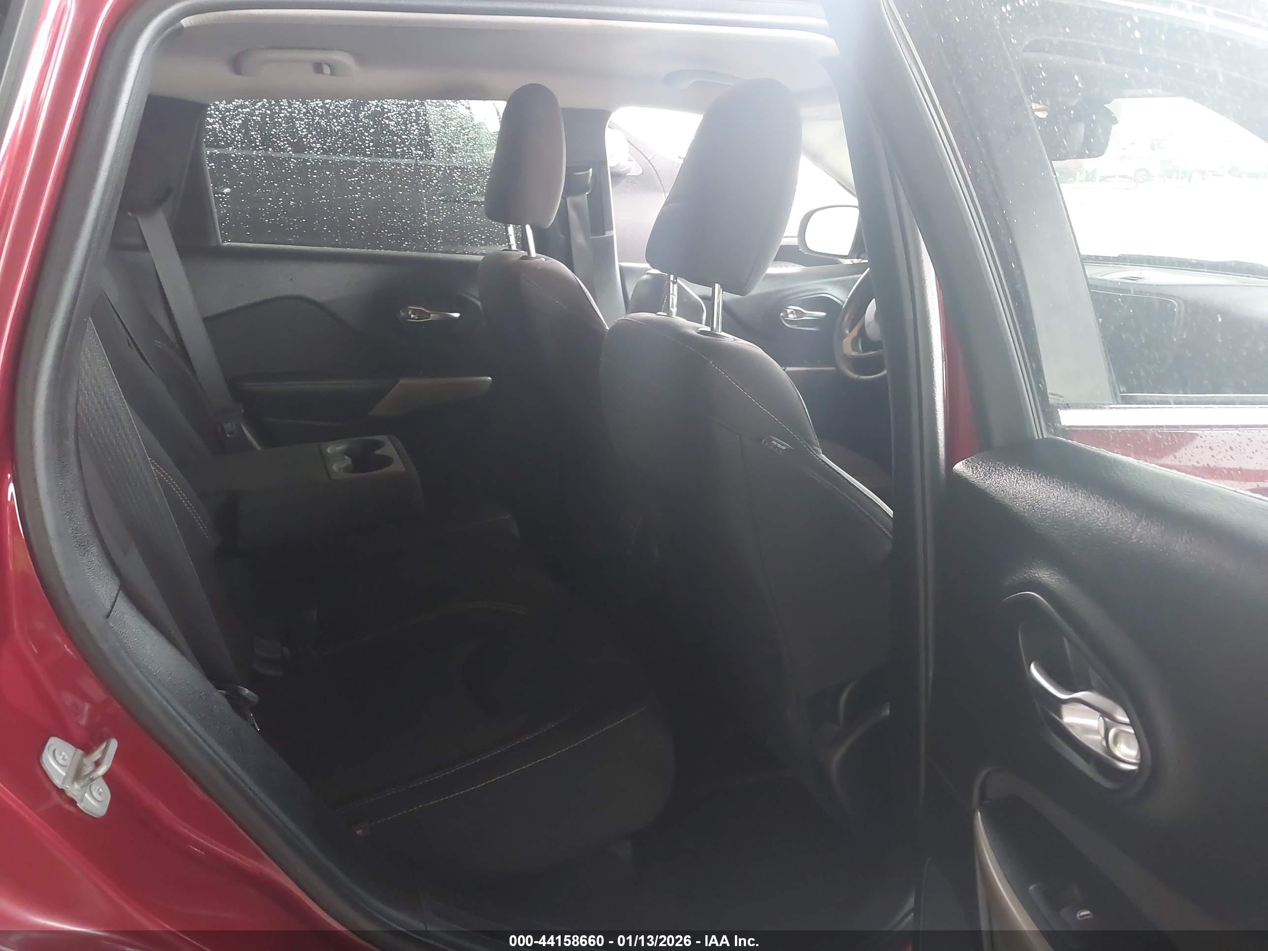 JEEP CHEROKEE image 8