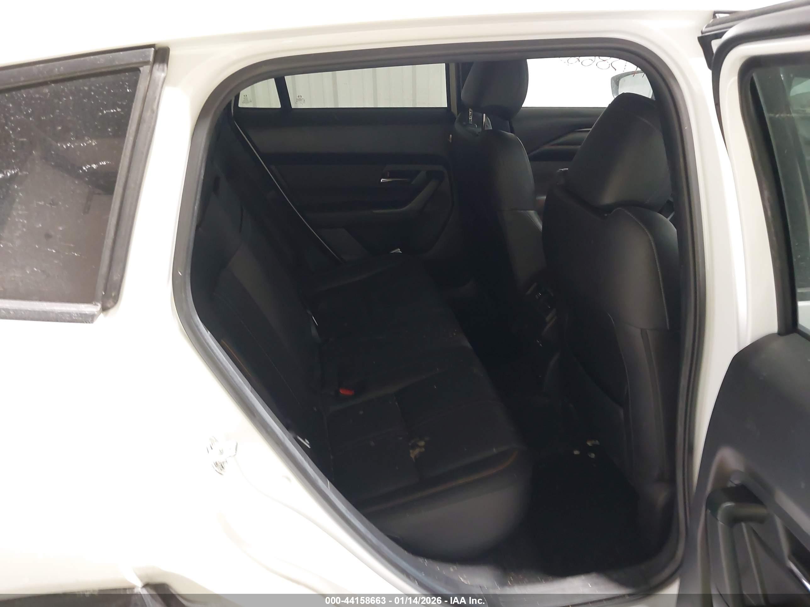 MAZDA CX-50 image 8